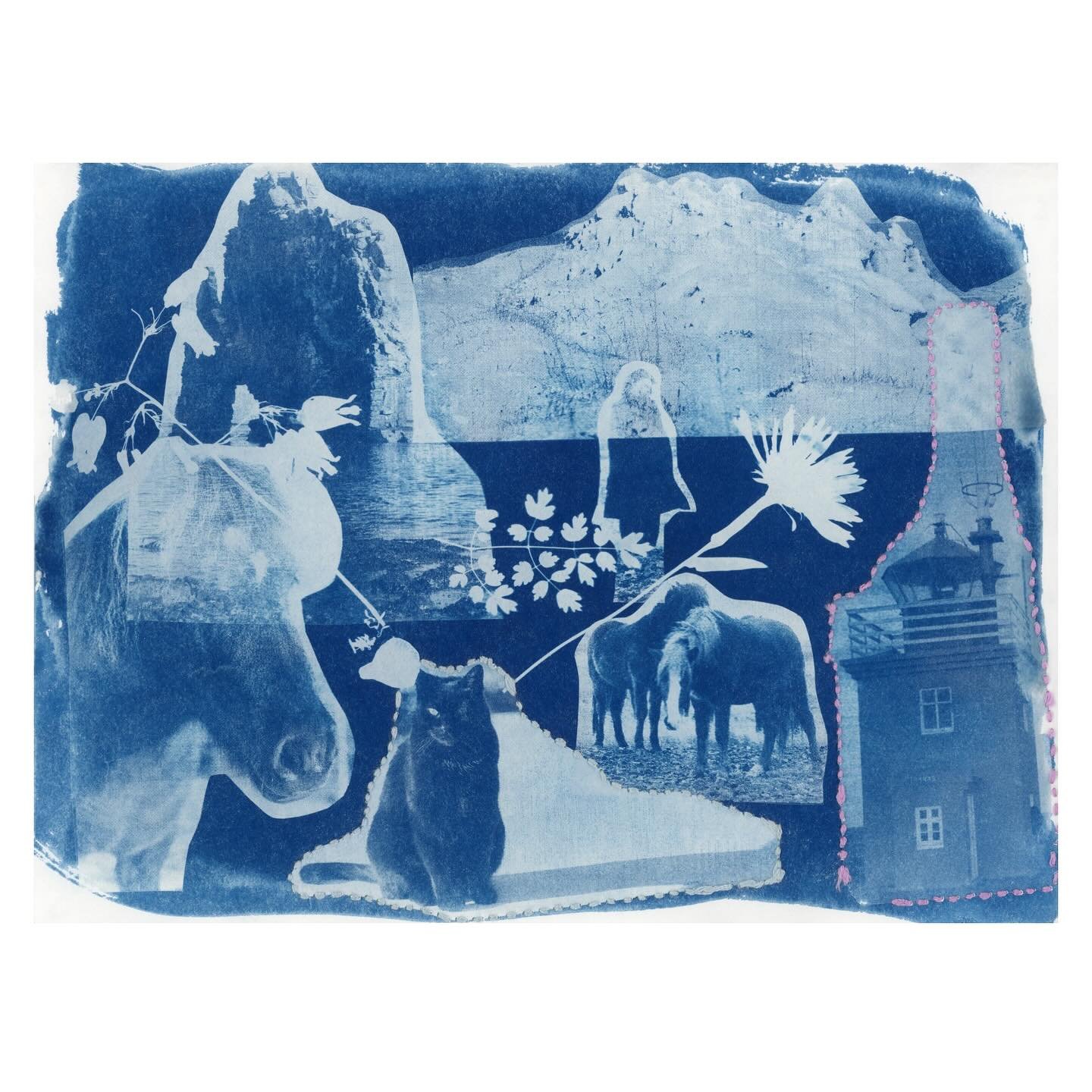 Around 

Collage en cianotipia hecho en Skagastr&ouml;nd con fotos que tom&eacute; en Islandia. Hoy me lleg&oacute; las muestras de la impresi&oacute;n de esta pieza de arte, esta cianotipia se ha convertido en unas de mis favoritas y esperaba con mu