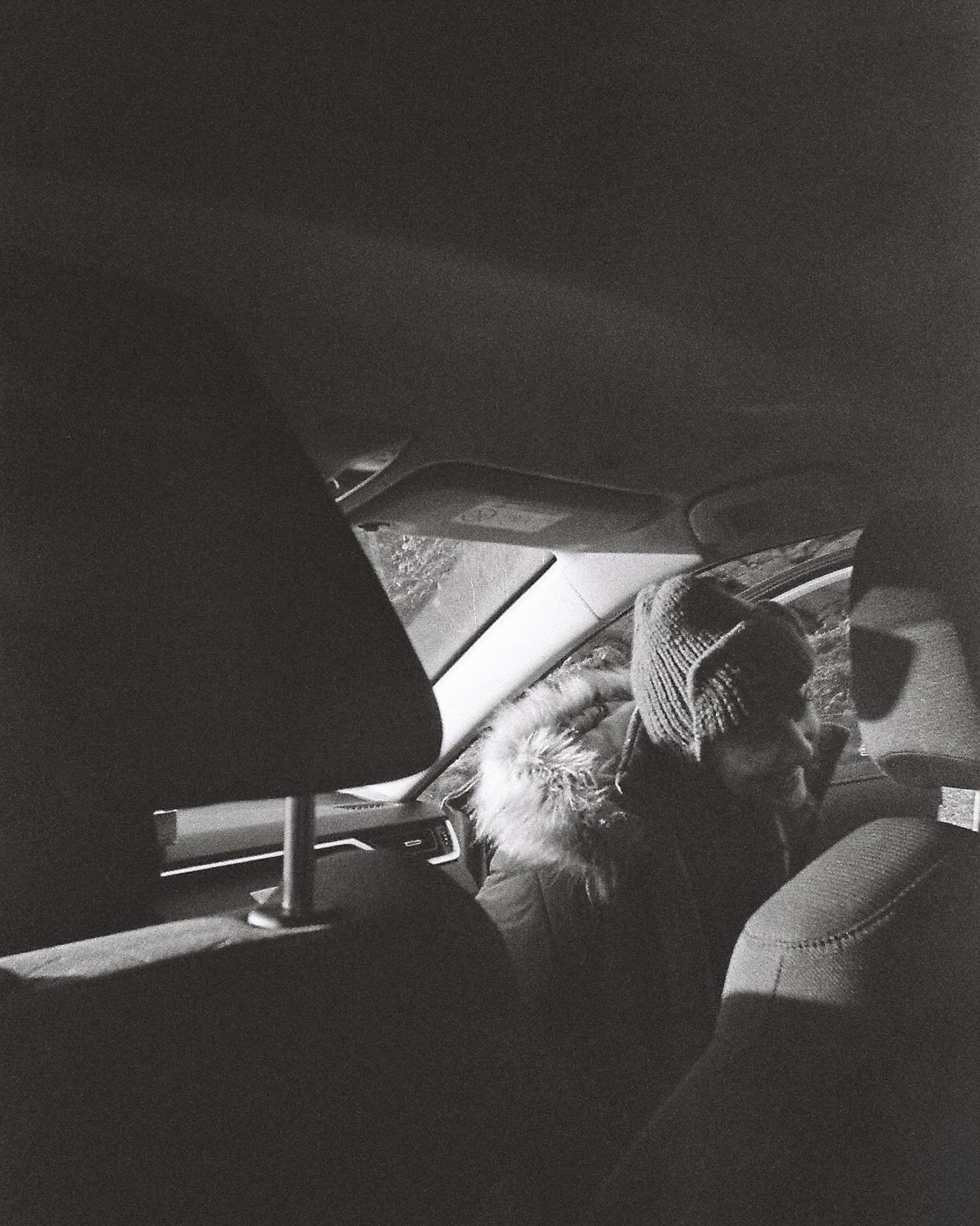 Today, I'm sharing these photos, which were taken with a Harman Reusable Camera I bought as a backup while my Nikon FG was being fixed. 

November 2024 
🎞 Harman Pan 400