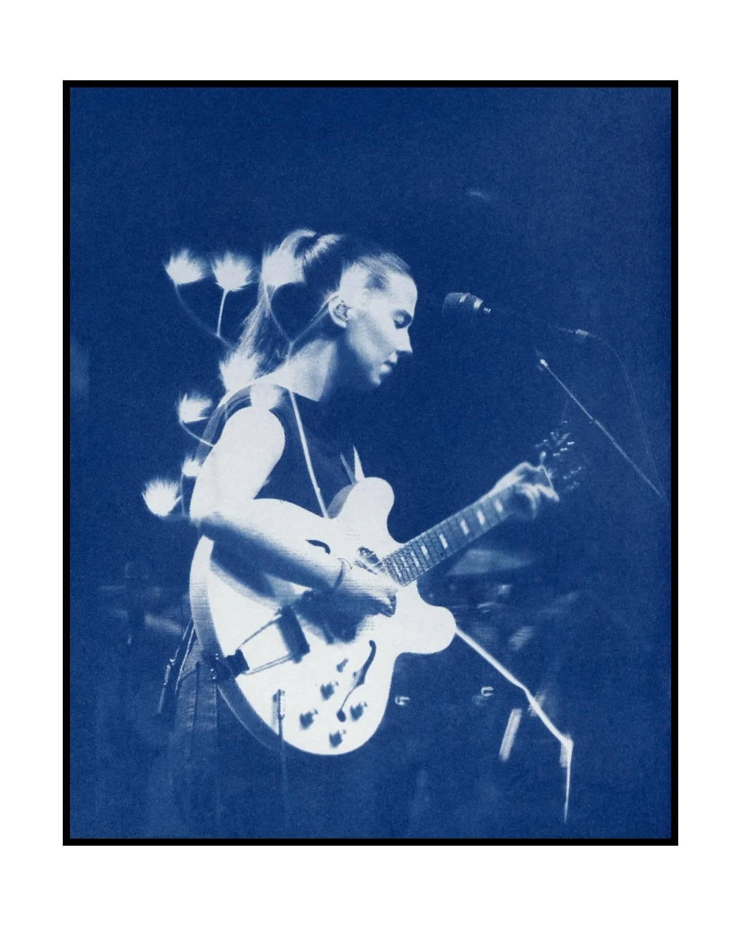 Cyanotype prints from photos I captured of &Aacute;rn&yacute; Margr&eacute;t in The Anthem, Washington, D.C. ✨

@arnymargretmusic