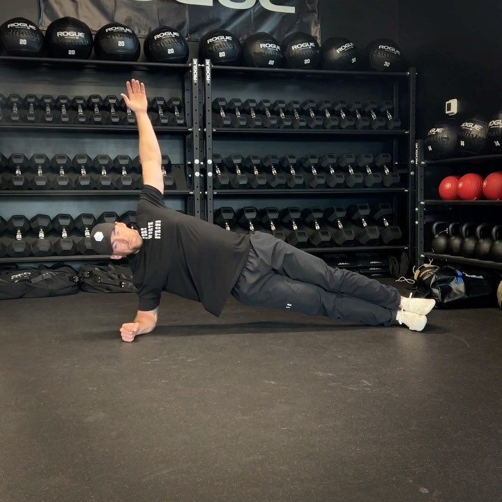 The side plank alone is great for shoulder and trunk stability. 

These are a few variations that involve a secondary focus for additional lateral chain strength.

1️⃣Trunk Rotations
2️⃣Banded or Cable Rows
3️⃣Hip Adductions
4️⃣Hip Adduction Isometri