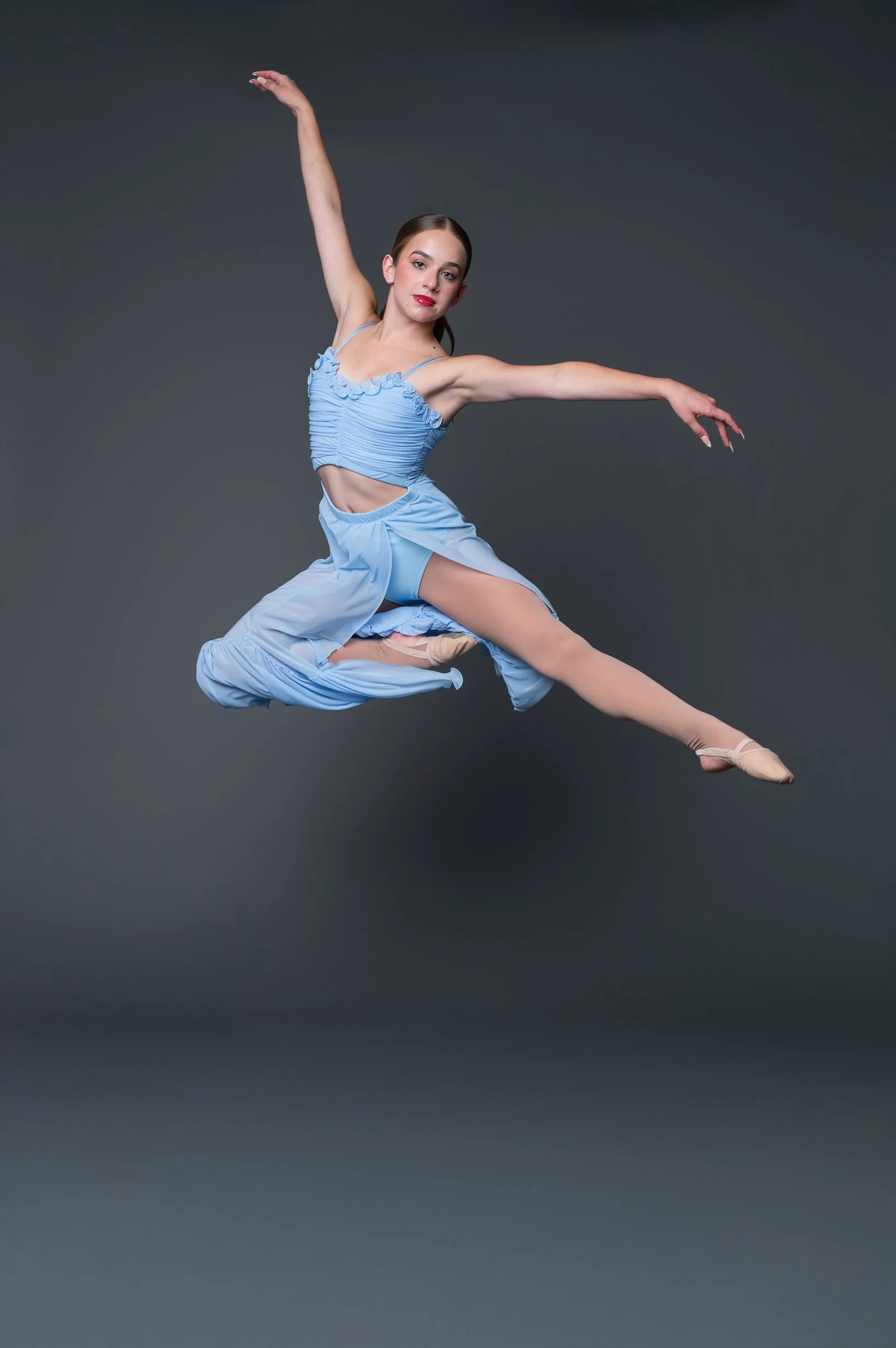 contemporary-dancer-hollister.jpg