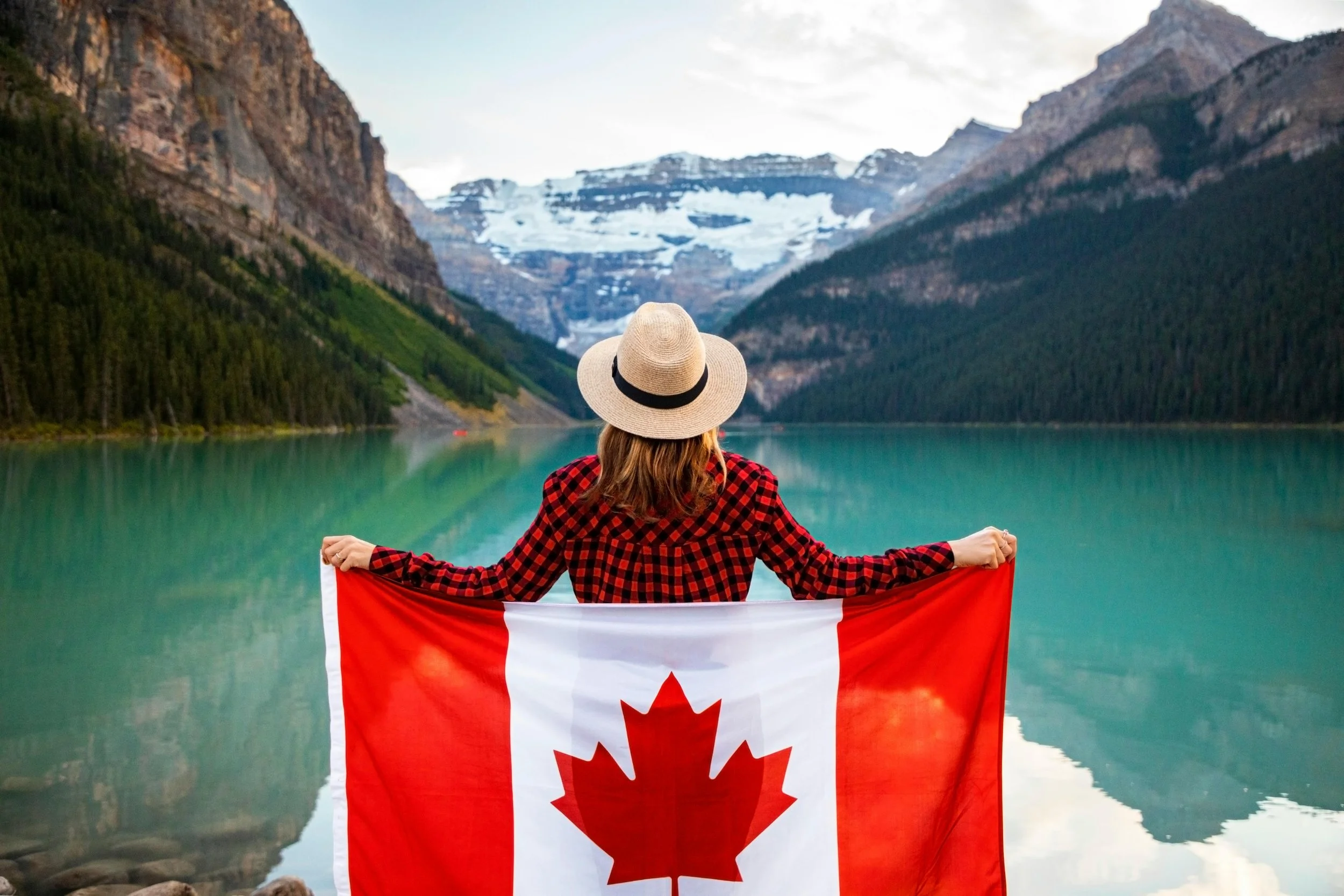 Applying for a Canadian Visitor Visa from the UAE, Saudi Arabia, and Gulf Countries 