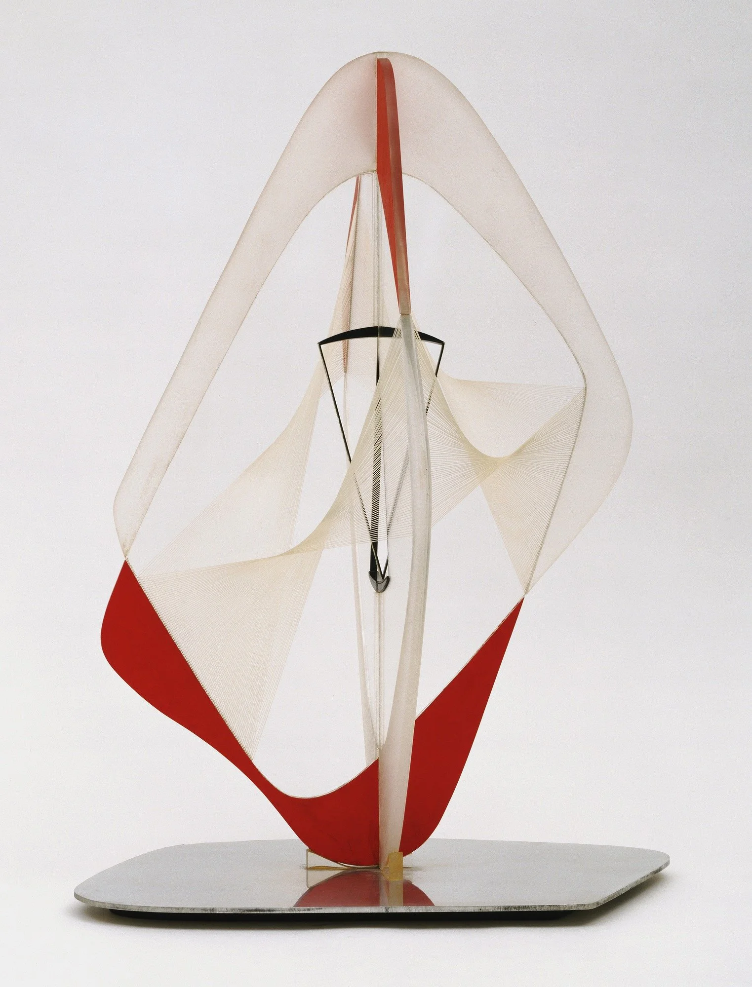 naum_gabo-linear_construction_in_space_no._3-_with_red-1953-trivium-art-history-1.jpg
