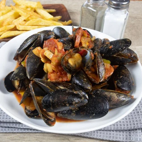 Mussels with Beer and Chorizo - Classic Mexican street food