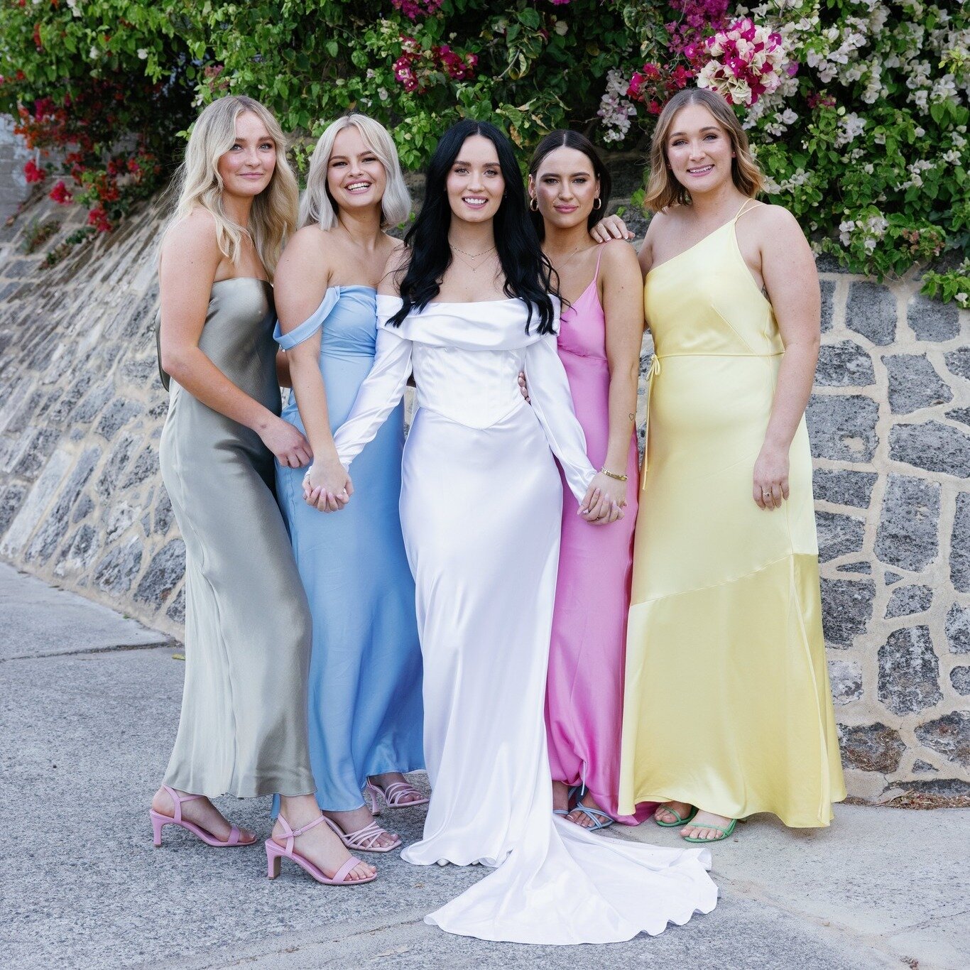 A moment for the girls 🩷💛🤍💚🩵 

The people you choose to stand with you on your wedding day are so important, and Caitlin chose so well. 

It was so special to watch her bridesmaids faces as they watched Caitlin walk down the aisle towards Chad. 