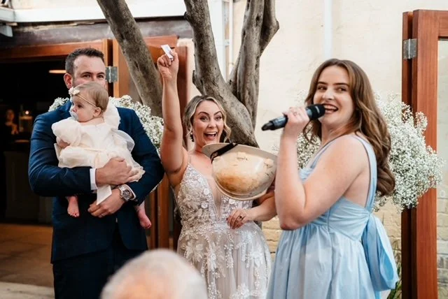 When Alex and Kim first started dating, Alex randomly gifted Kim a hard hat. 
When they decided to draw names out and do a witness raffle at their wedding, I knew just what prop to bring along 👷🏼‍♂️🔨
Photography: @mergephotography 
Venue: Cas