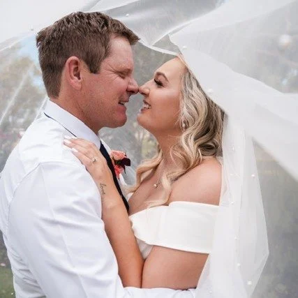 A beautiful Monday elopement for Bek + Mick earlier this year at @lily_farm_house 
Intimate, private and special for sure 💖💖
Images by @soulandsand_weddings @soulandsandphotography 
Flowers: @sonny_and_willow 
#perthelopement #elopementcelebrant