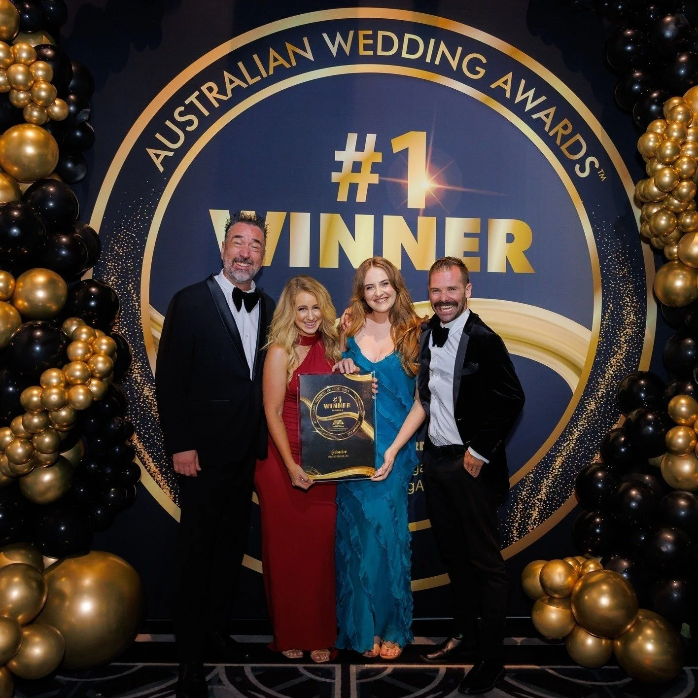 A peek into what I got up to on my break part 2/2

48 hours in Sydney for the @australianweddingawards with my favourite @friendors_ + @time2shine.aus  @robyns_creative_cakes and @barrettlanefunctions 

We won for Wedding Collaborators 🍾🍾
So lucky 