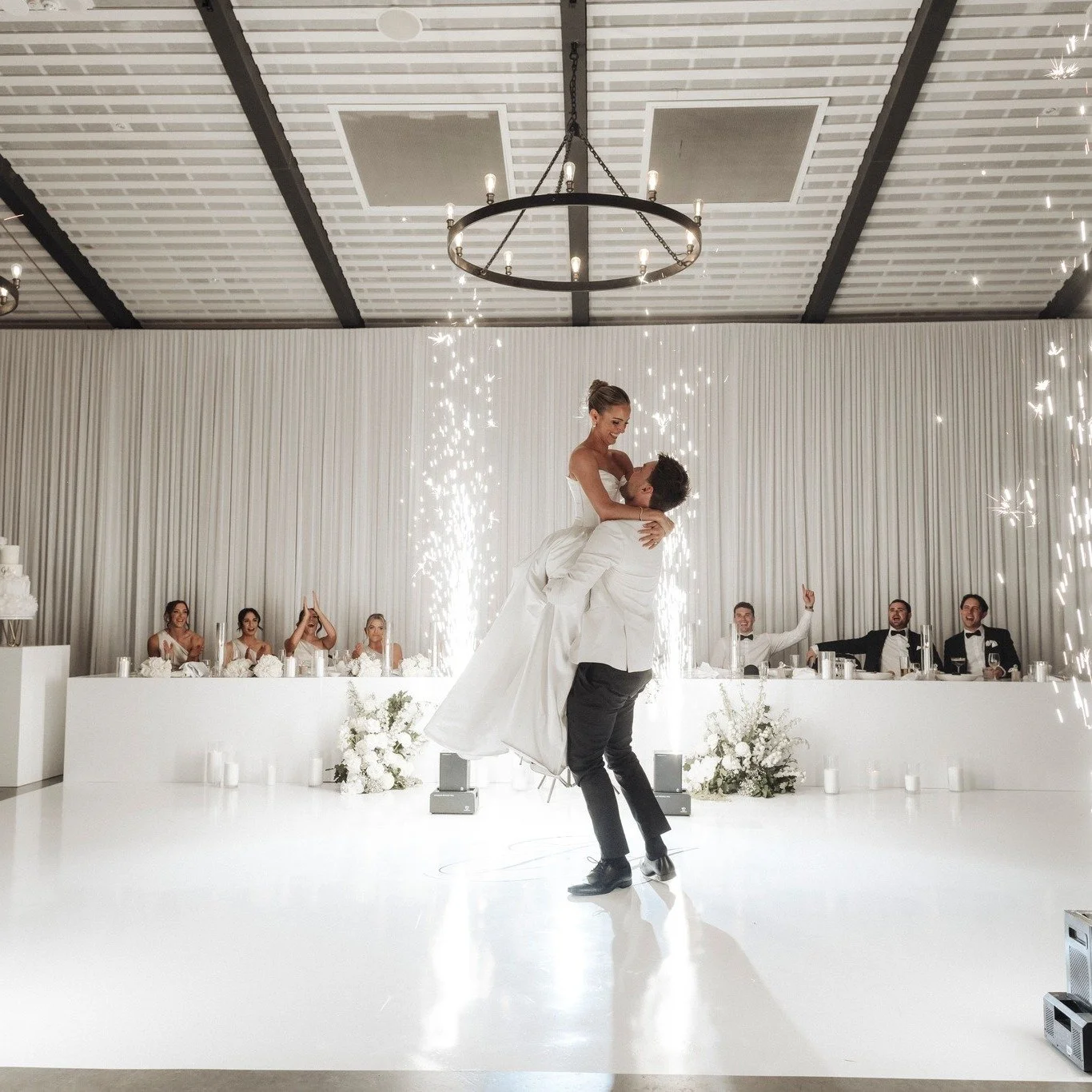 Andrew and Giorgia's incredible day at @sandalford_weddings_ 

What a way to kick off 2026 💕

Known vendors:
@rosswallacephoto @blush.films @katiecooperfloraldesign @robyns_creative_cakes @lumin8events @south.sound.events @yseecoiffeur @megann_hunt_