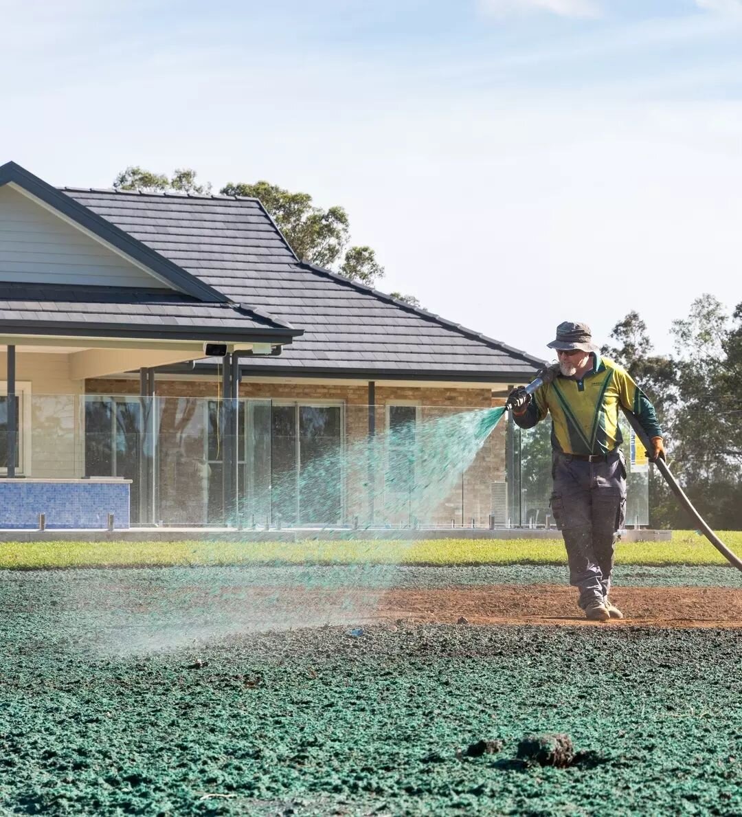 Exciting news! 🌱 🌿 The hydroseeding process has begun at the Brownlow Hill Project. Stay tuned for lush greenery and a transformed landscape!

#Hydroseeding #BrownlowHill #Techscapes #Landscaper #SydneyLandscaper #LandscapeDesign #GardenTips #Grass