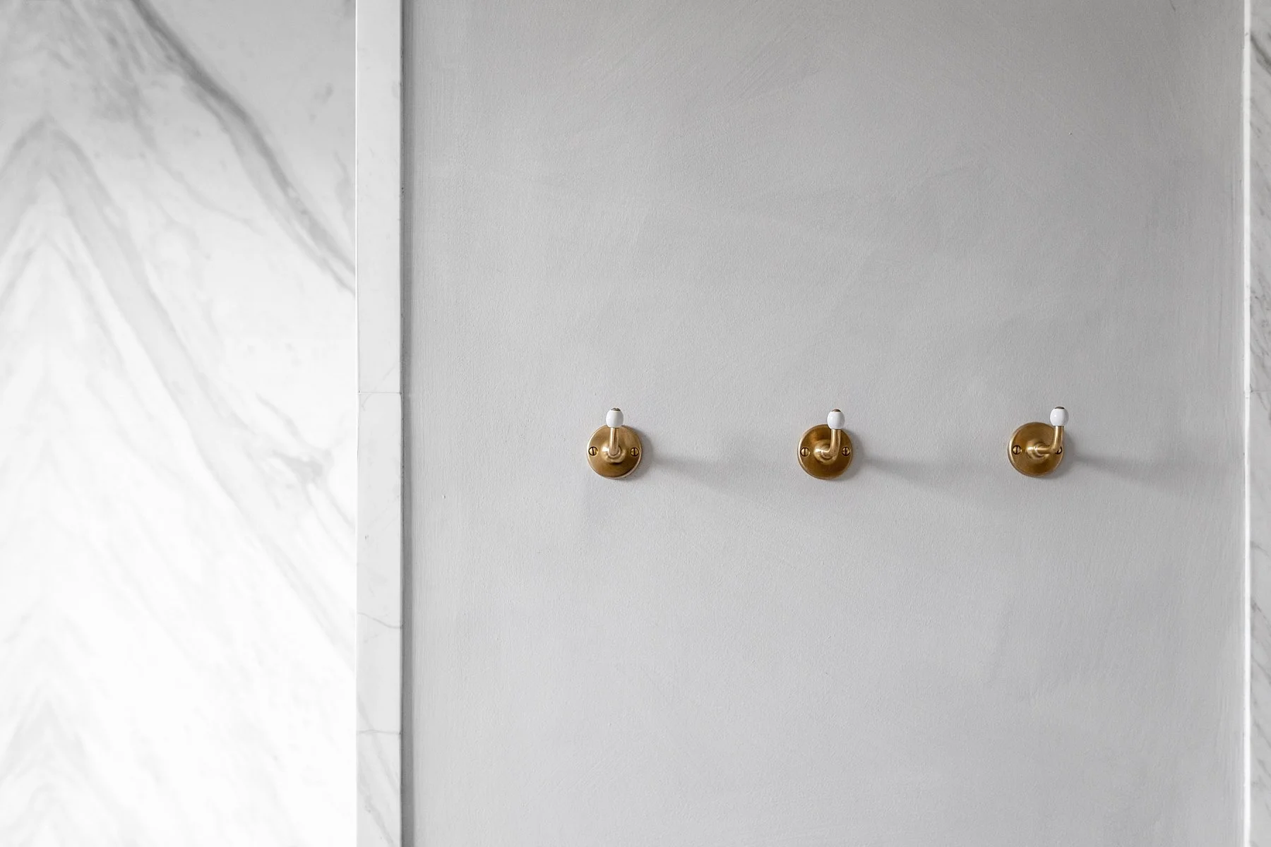 Haydon Finch_Holland Park Villas_web-26-Keith Devon iMac.jpg