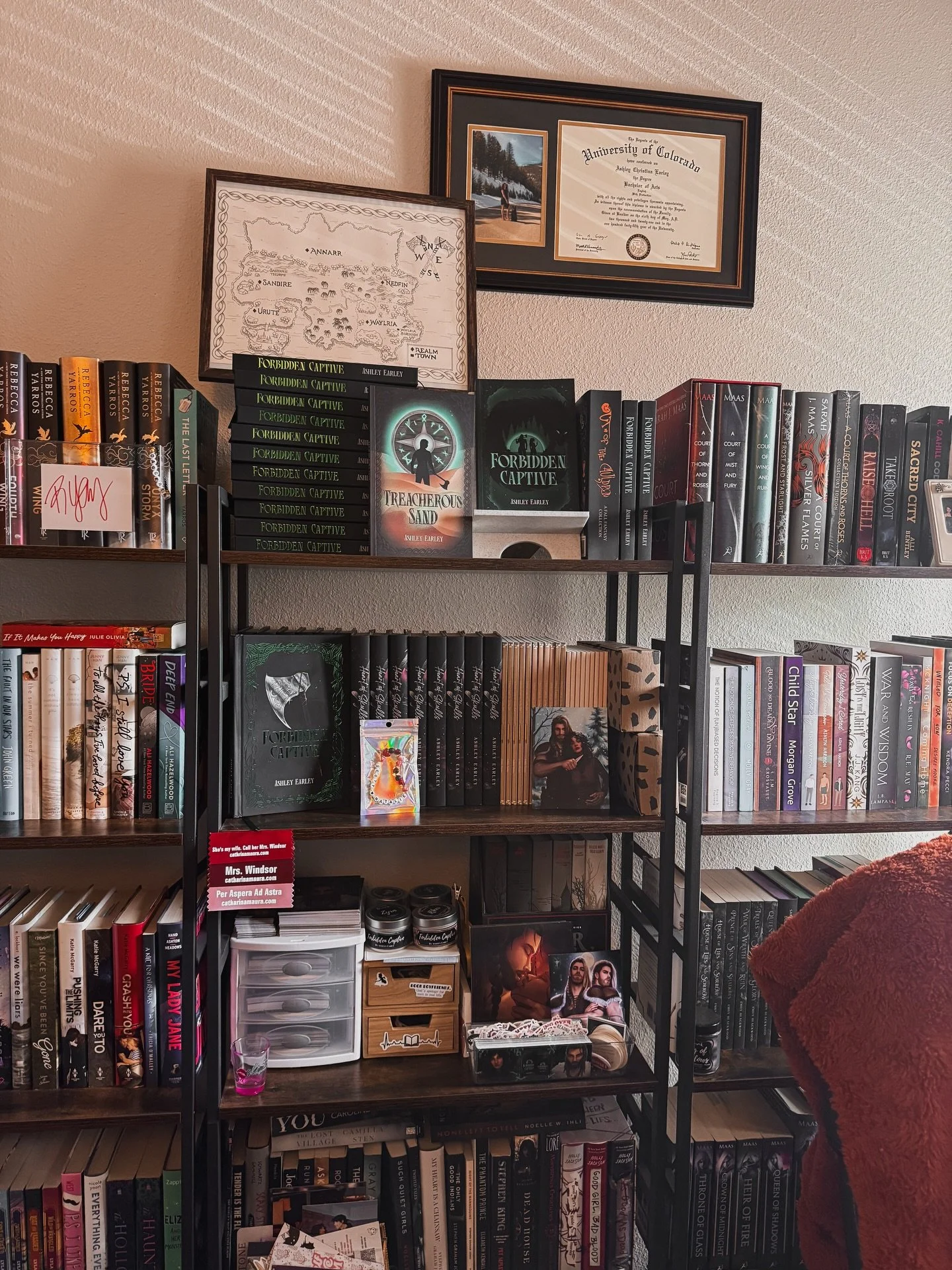 This authors book release is days away and is ready to hibernate 🙊✨📖

This last year has been one of the most challenging. So many amazing things have happened&mdash;I got engaged to the love of my life, I moved, I published a book I&rsquo;ve been 