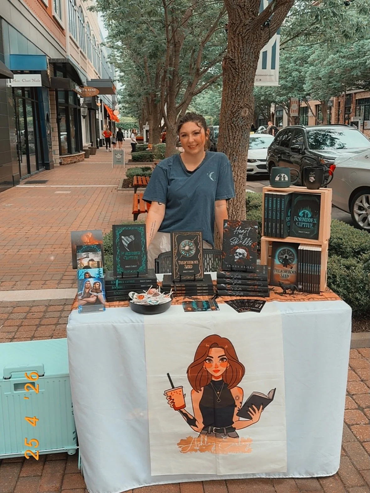 I love love love bringing stories and characters to life. Almost as much as I love meeting readers 🫶

XO,
Ashley

🏷️ hashtags &amp; keywords:
#authorofinstagram&nbsp;#bookstagram&nbsp;#legendsandpredators&nbsp;#romantasy&nbsp;#romantasyreads | book