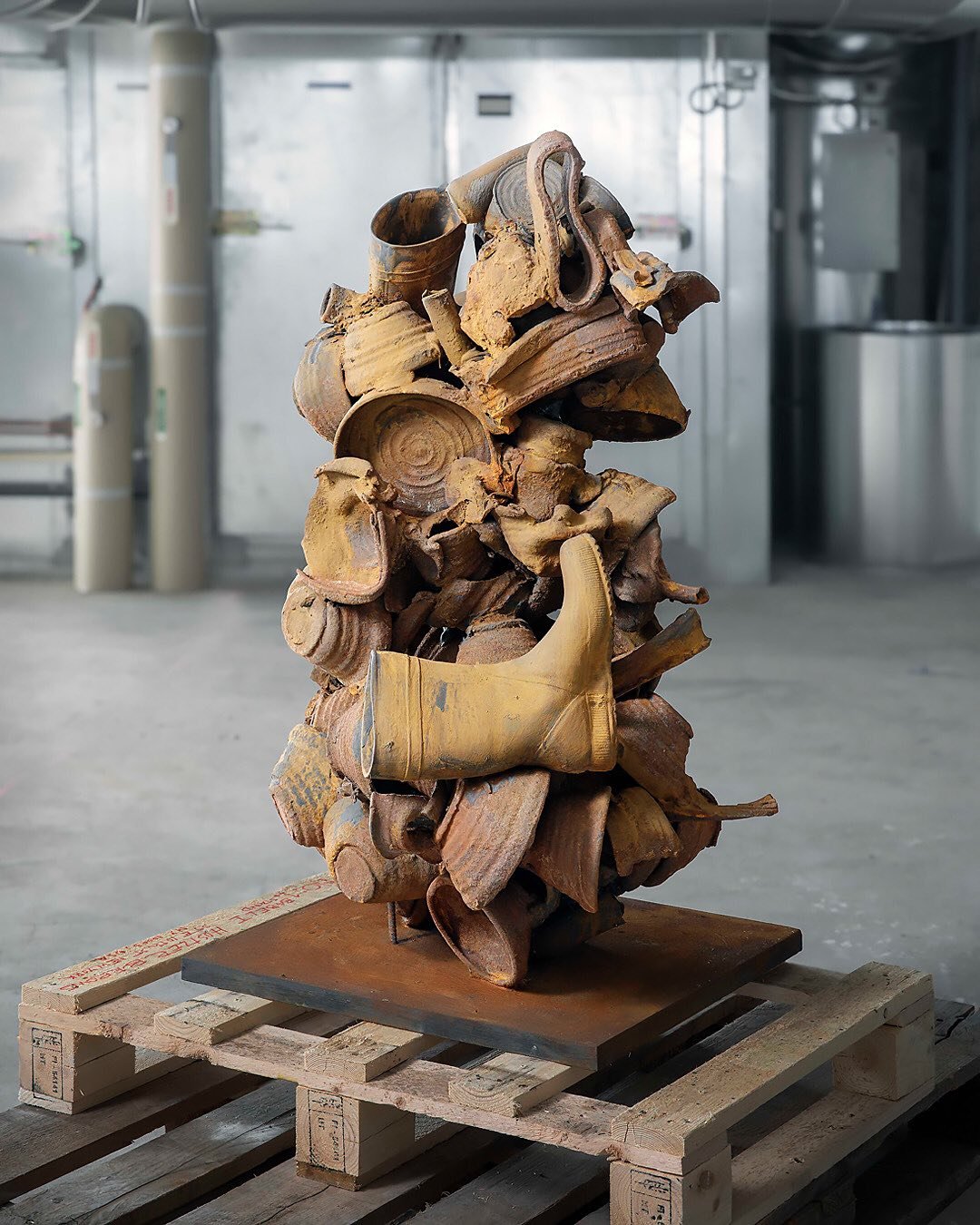 Pekka Paikkari&rsquo;s new solo exhibition Fragments of History - Fragments d&rsquo;histoire opens 6.6.2025 at Oppidum d&rsquo;ens&eacute;rune located near Nissan-lez-Ens&eacute;rune, France ✨
 
The exhibition offers a unique dialogue between contemp
