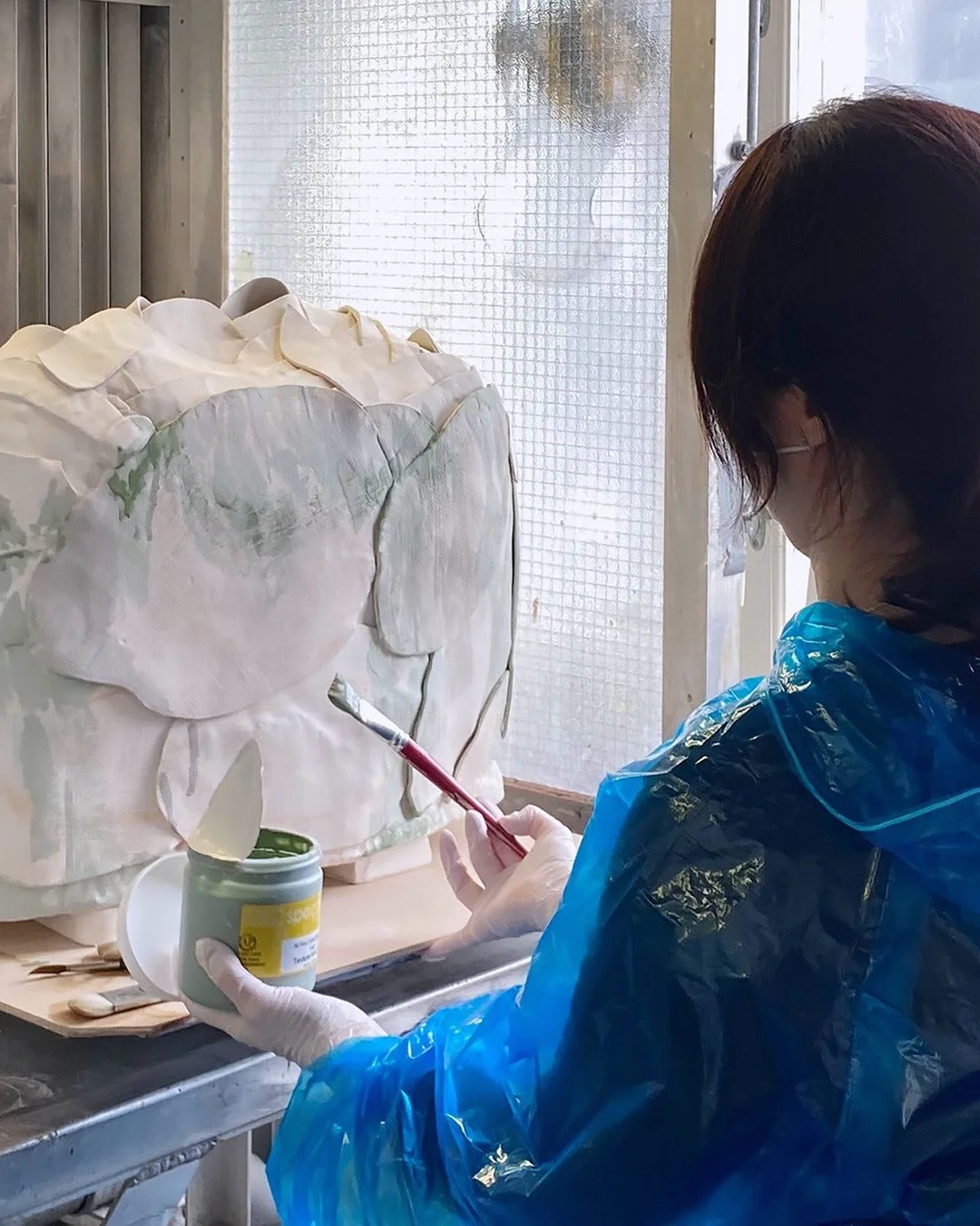 Work in process at Arabia Art Department: ceramic artist Lydia SooJin is glazing her sculptures. Very exciting to see the finished artworks ✨🤍

Lydia SooJin Park (b. 1989 Seoul, Korea) was a visiting artist at Arabia Art Department Society in Octobe