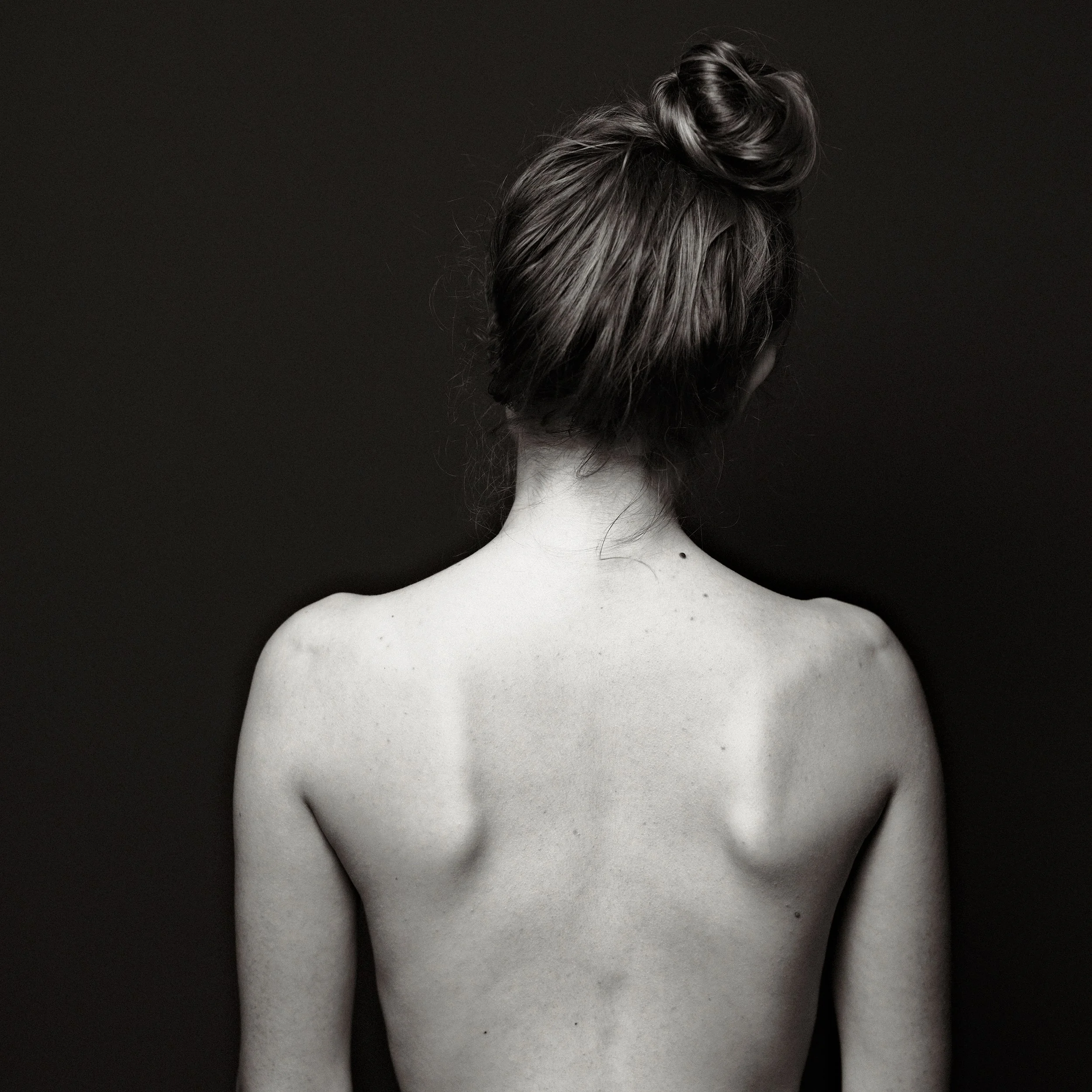 lennard-grohn-humans-portrait-back.jpg