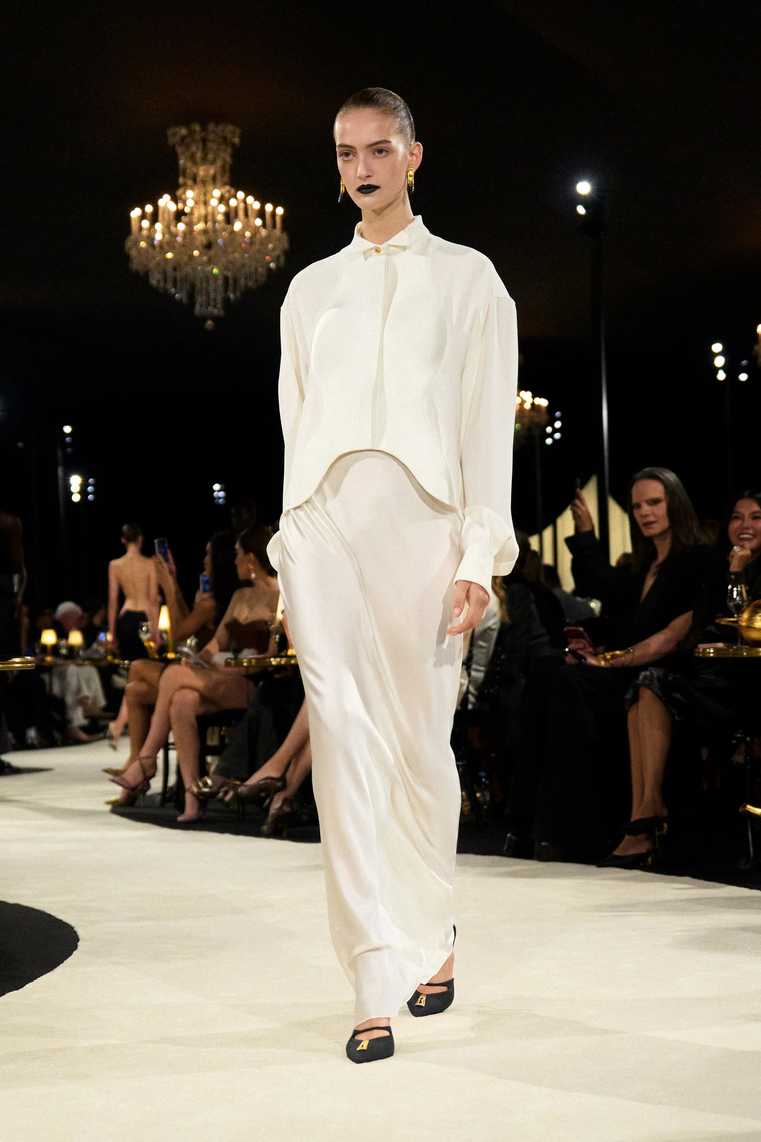 Schiaparelli_RTWSS27_Look_9.jpg.webp
