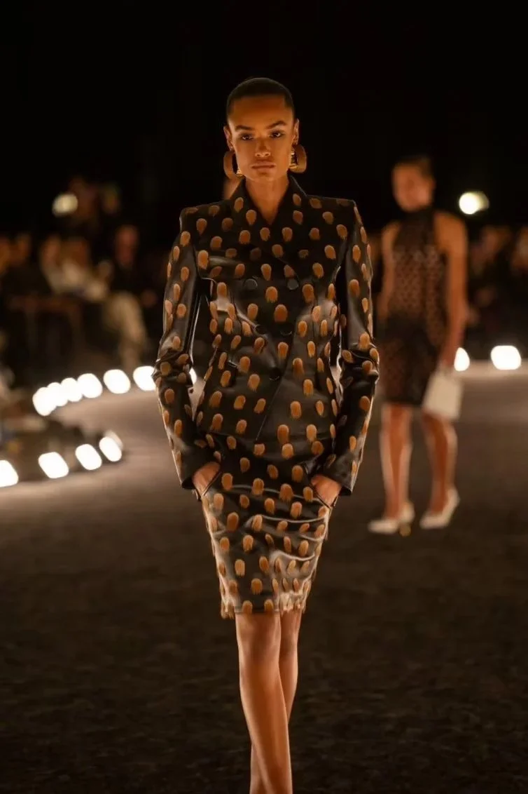 schiaparelli-RTWSS26-1971-68e3c6ccf1f6f-big.jpg