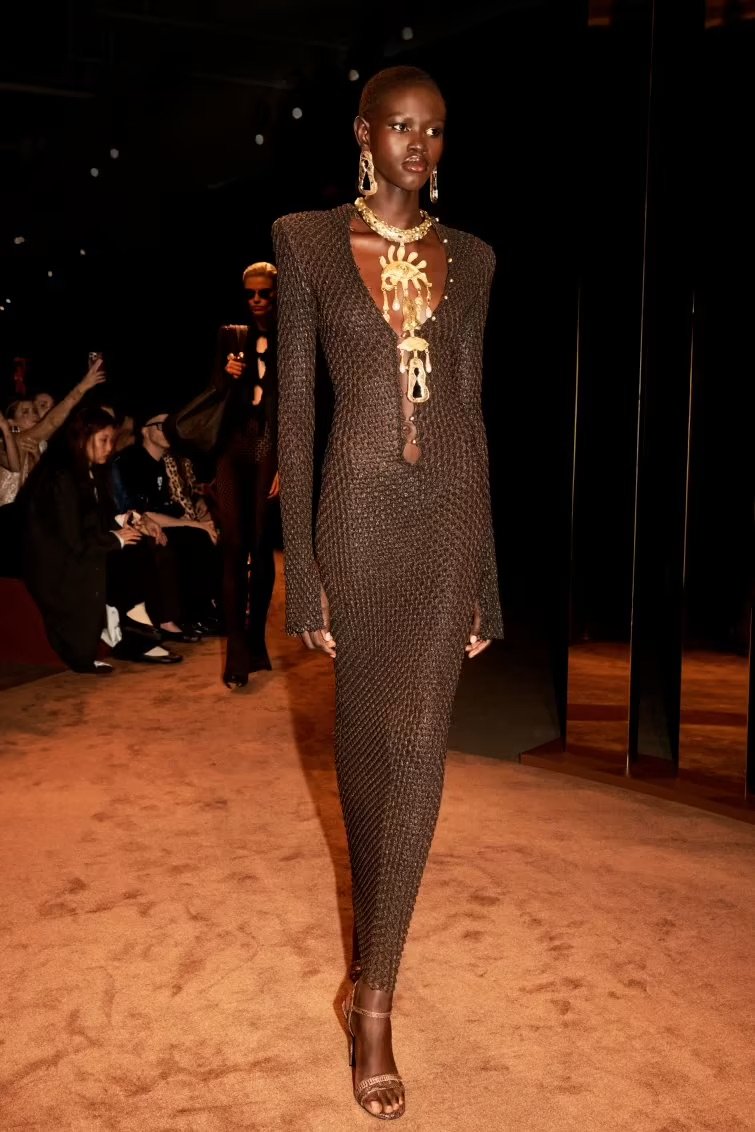 schiaparelli-RTWFW2556-1897-67d01cef2e960-big.jpeg