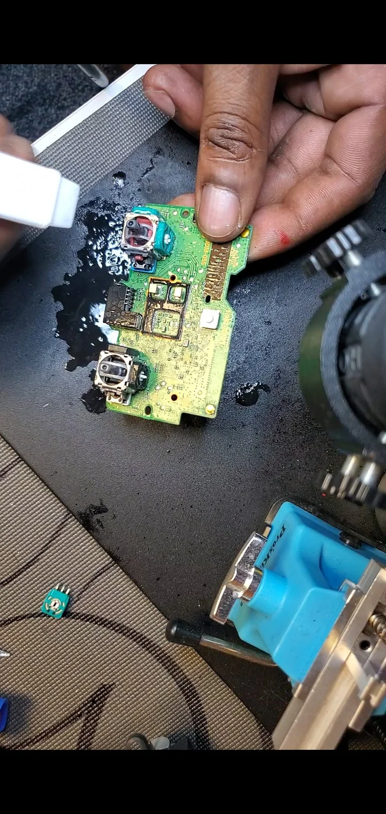 Diagnostic et réparation électroniques — photo 3