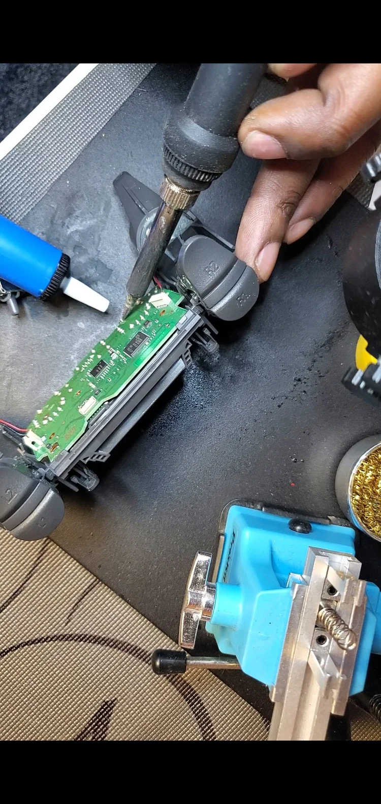 Diagnostic et réparation électroniques — photo 8