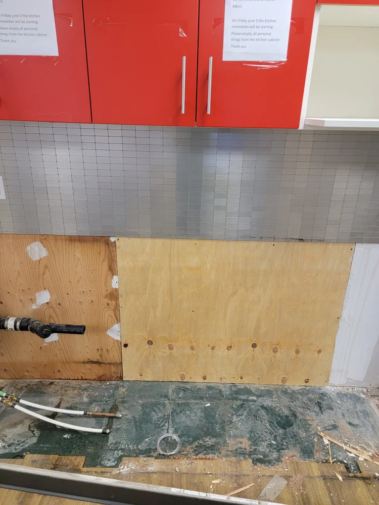 Installation d’armoires et de comptoirs — photo 3