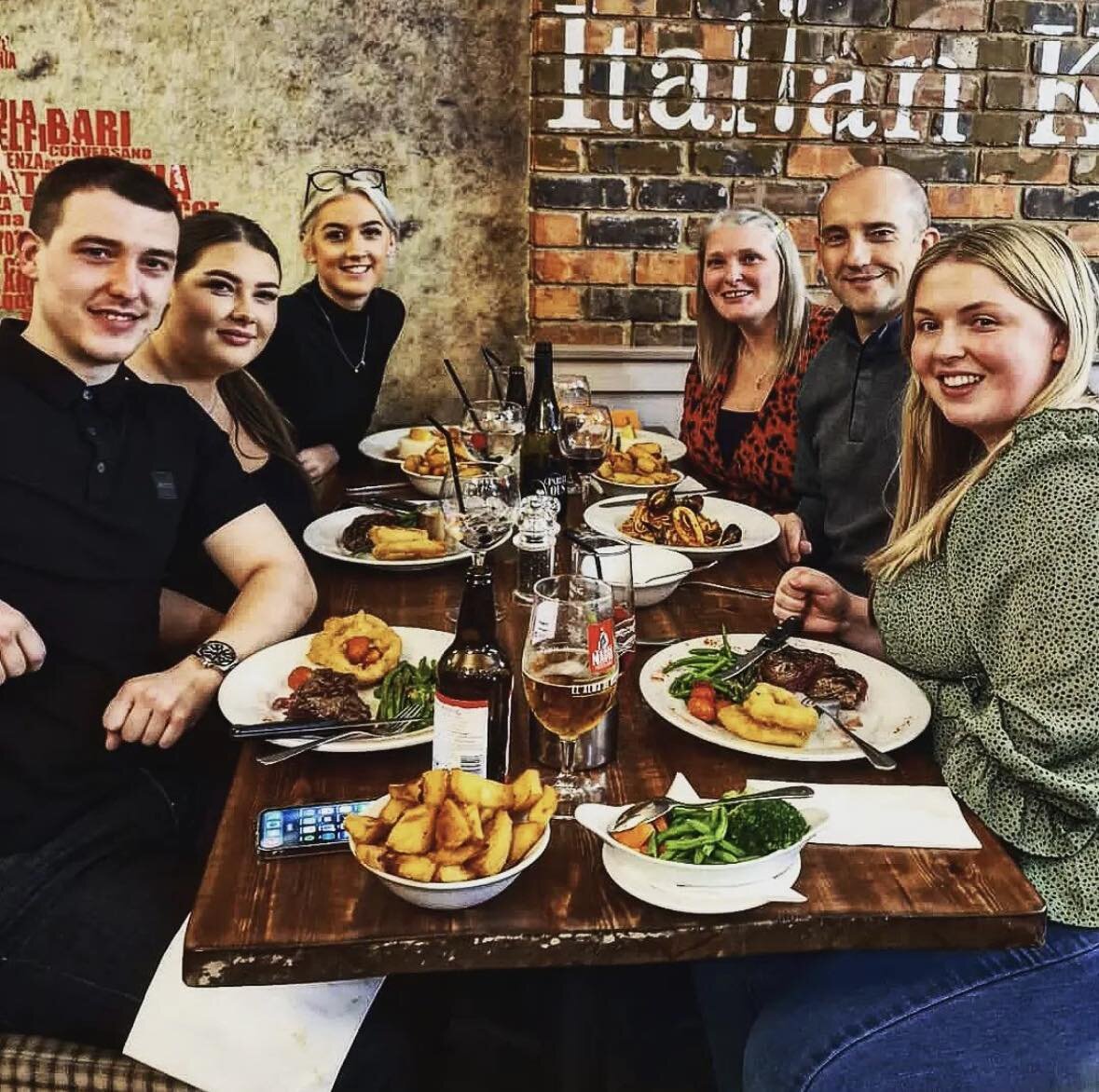 𝐁𝐚𝐧𝐤 𝐡𝐨𝐥𝐢𝐝𝐚𝐲 𝐰𝐞𝐞𝐤𝐞𝐧𝐝 🇮🇹
A taste of Italy right here in the heart of Sunderland. Bring your family and friends along to sample our gorgeous main menu. We&rsquo;re talking classic pasta dishes, show-stopping pizzas and mouthwatering