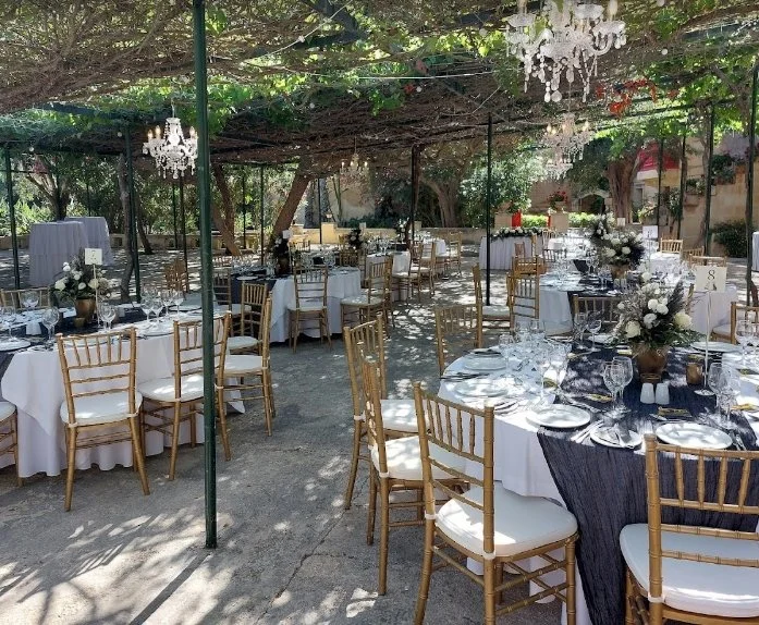 White Traditional Farmhouse/50 guests from £12,055