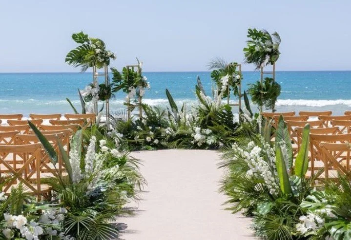 Coral Residences/minimum 25 guests from £6,375