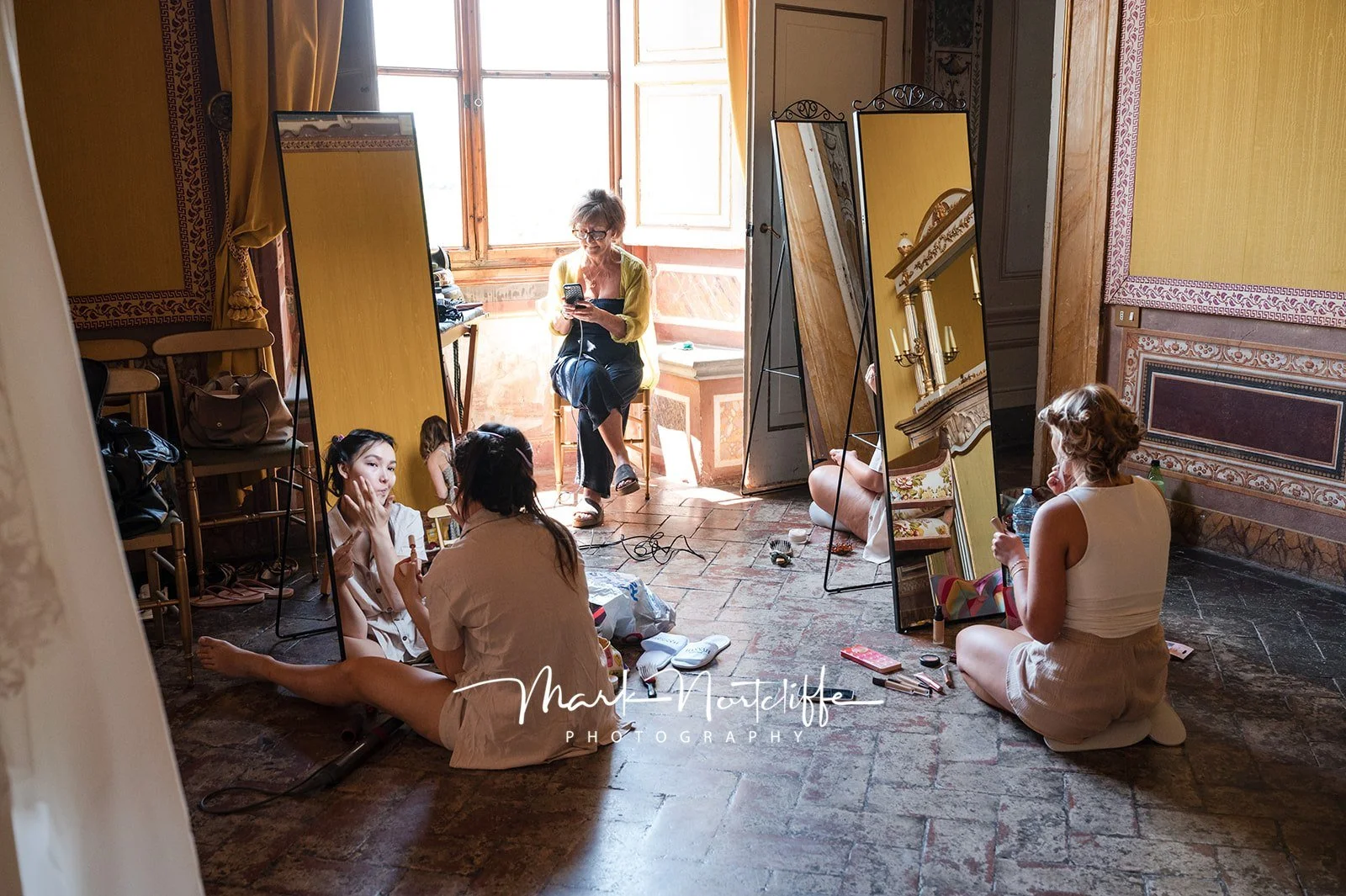 gettingready-villa-corsini-tuscany.jpg