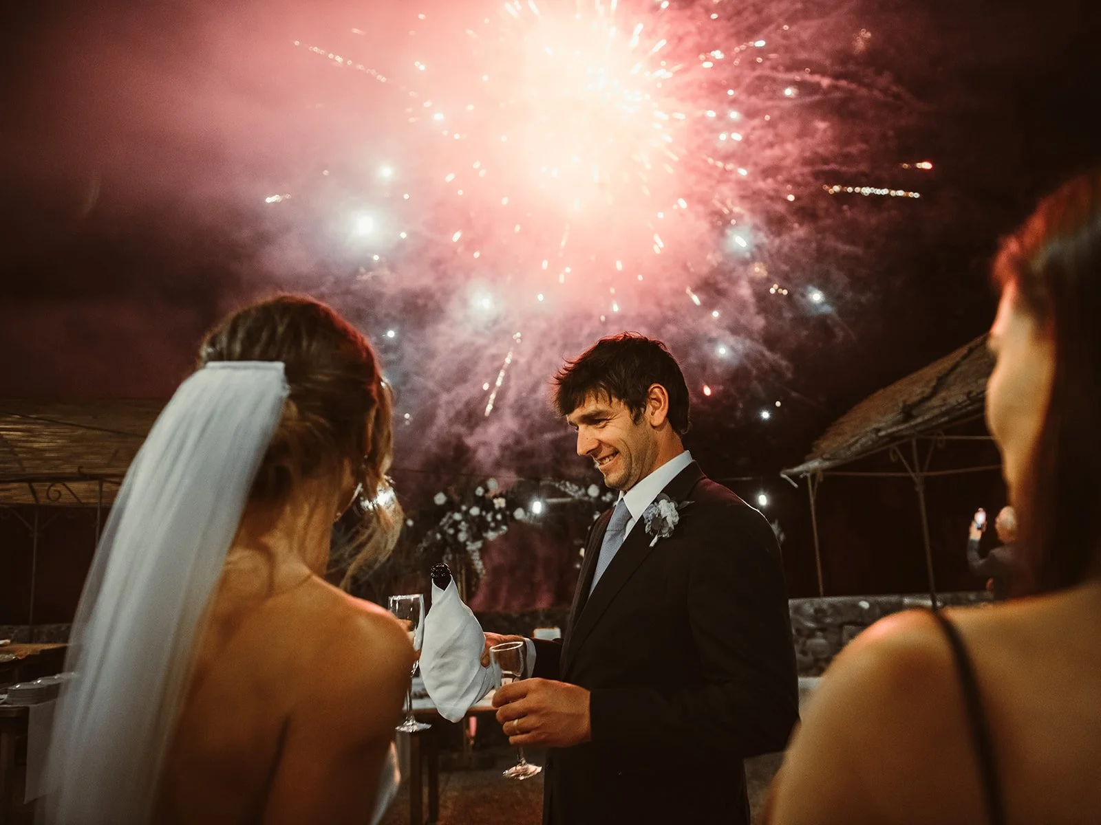 wedding-fireworks-in-tuscany.jpg