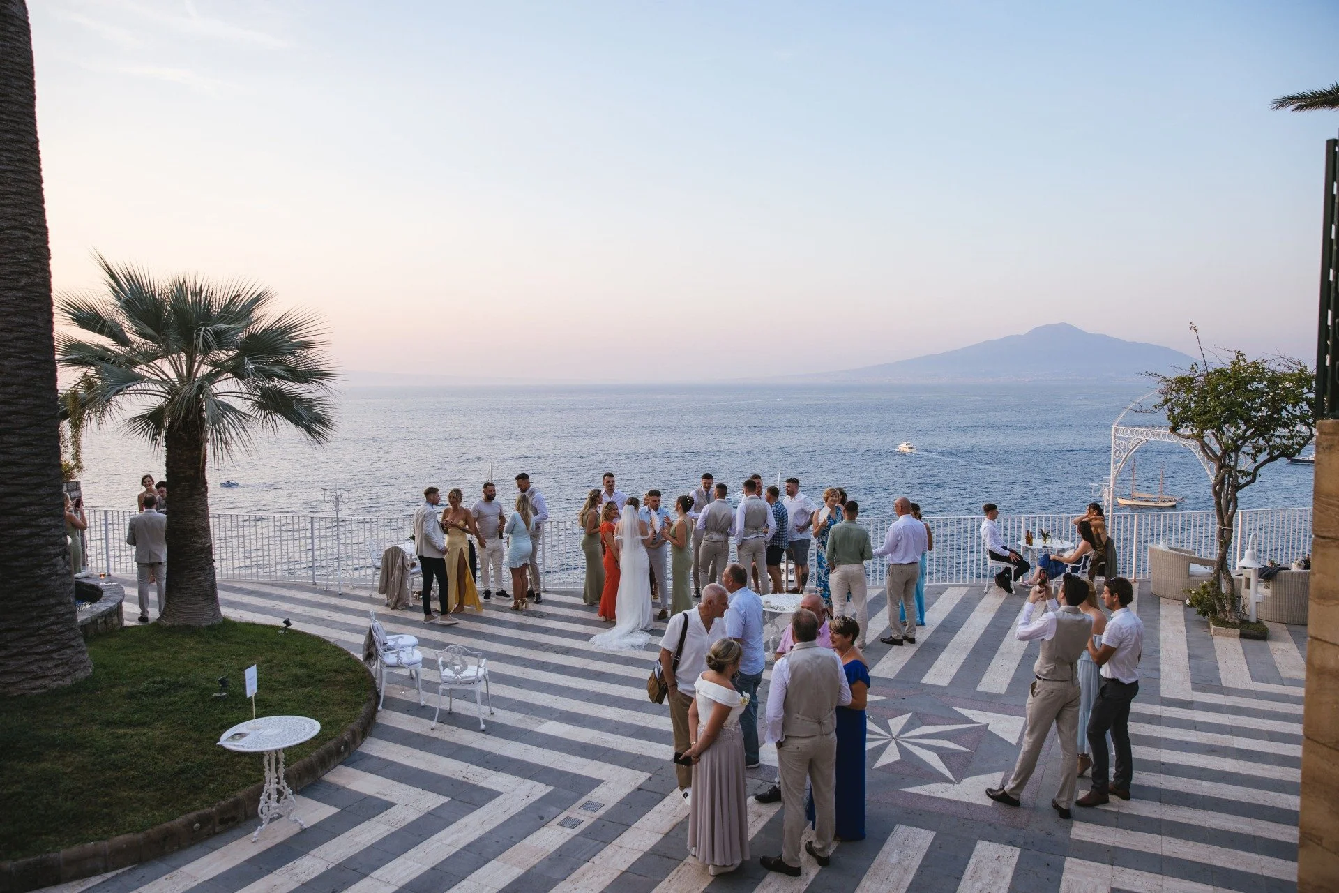 terrace-wedding-seaviews-villa-antiche-mura.jpg