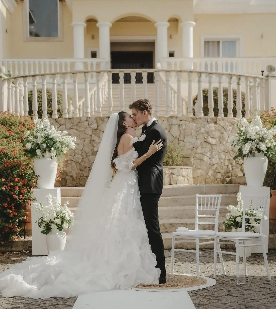 Private Villa Wedding &amp; stay/4 nights for 18 guests/50 guests wedding from £15,895