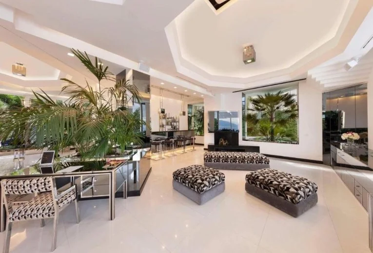 Villa Silvana Bar area.jpeg