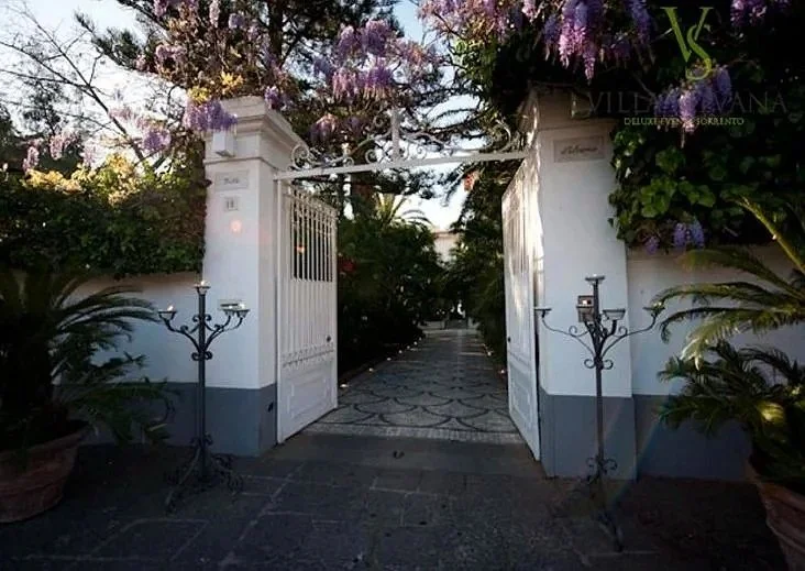 Villa+Silvana+gate.jpg