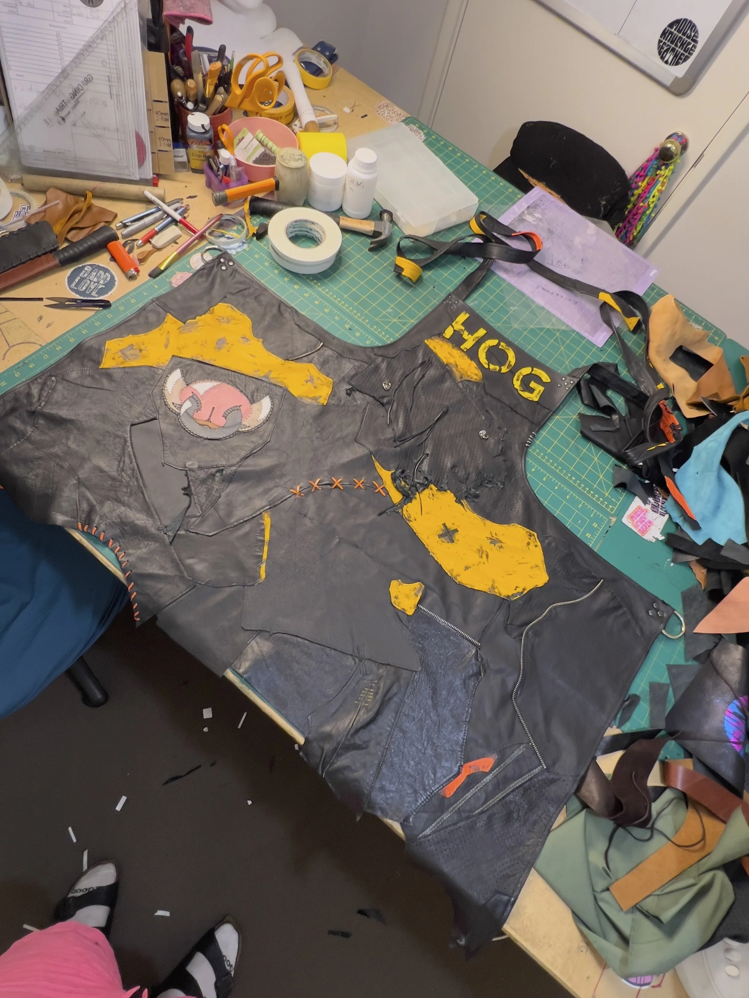 hog apron.jpeg