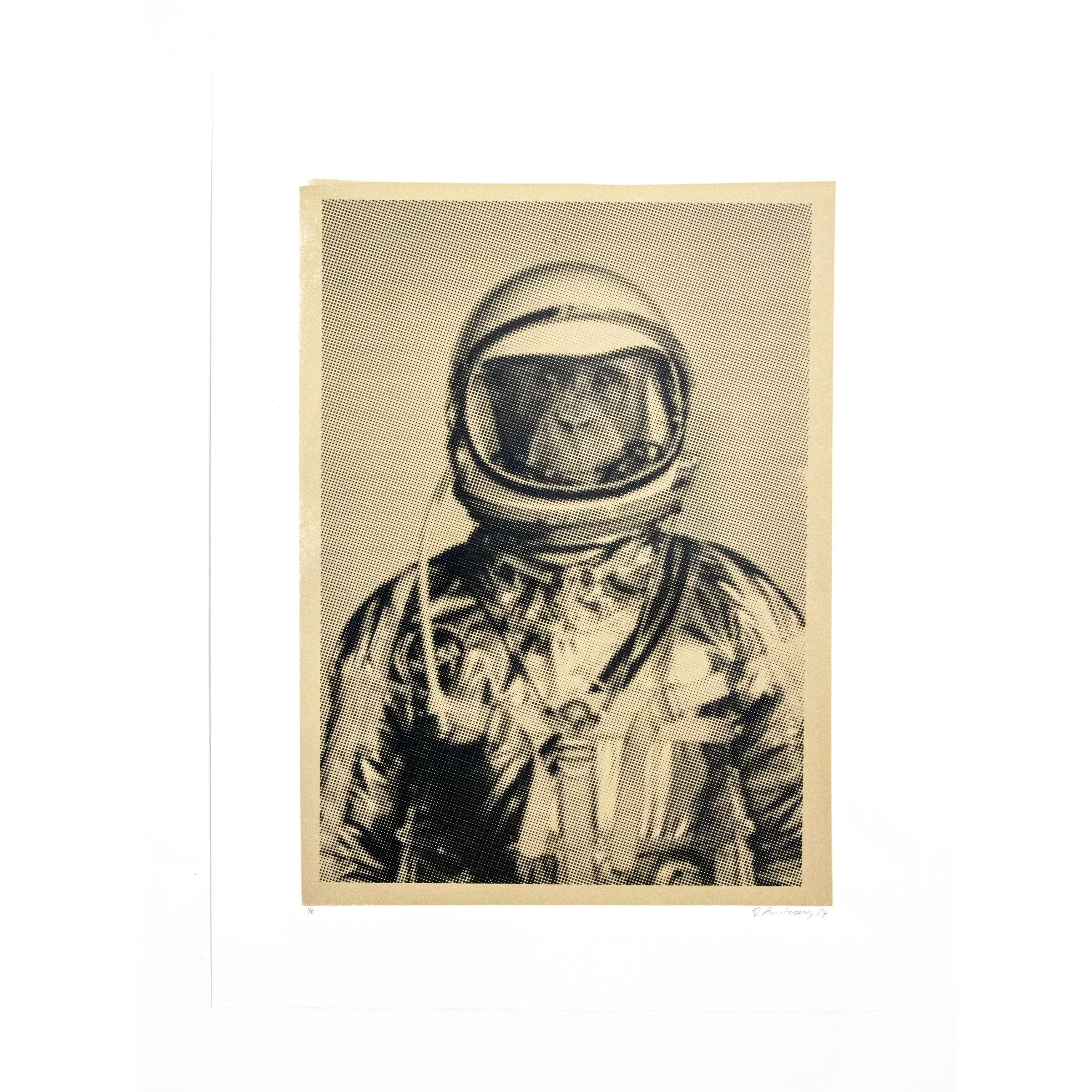 Square_A2_SpaceMonkey_Taupe-Blk_2off.jpg