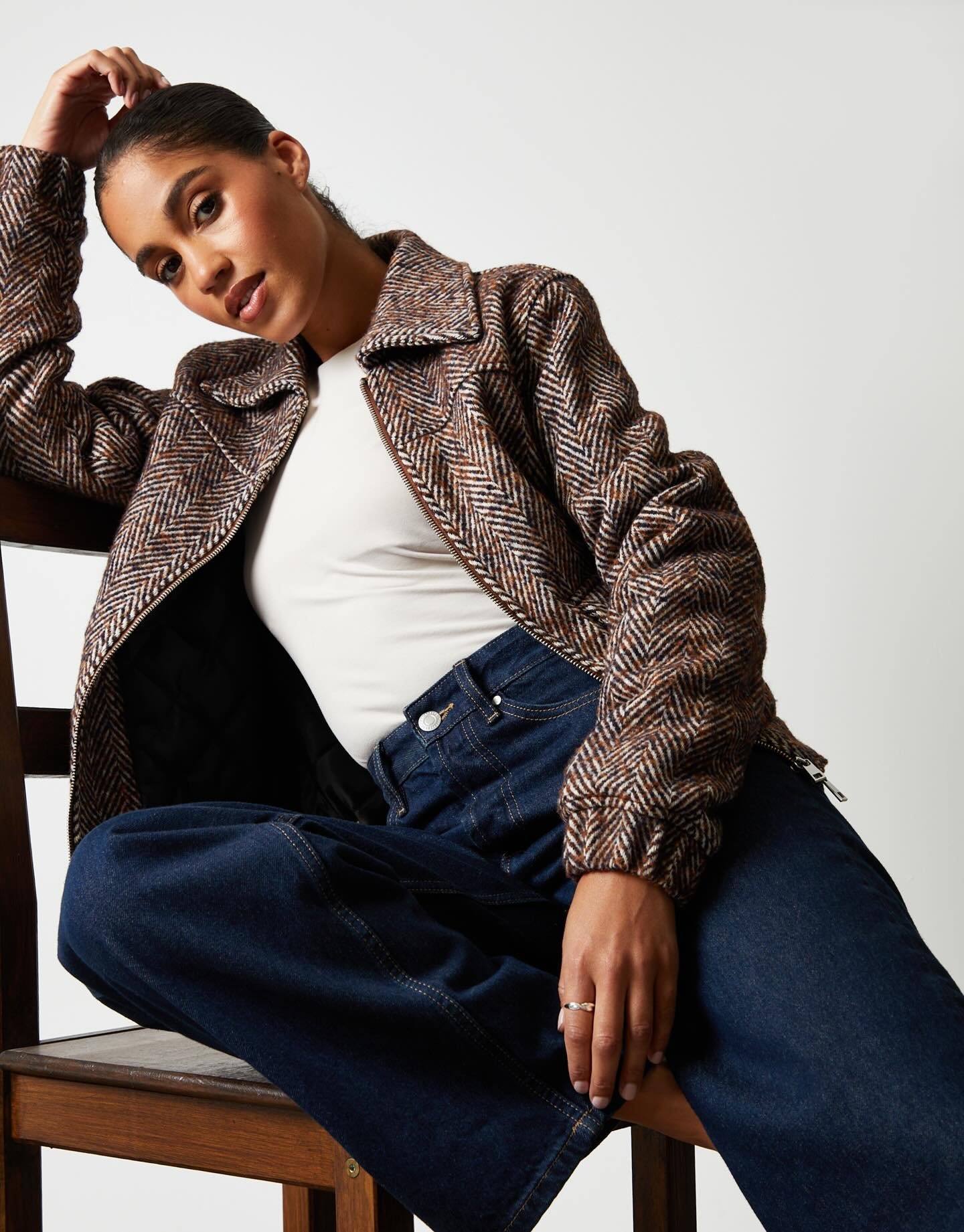 Business casual for @threadbare.official 

Makeup by @ettiperezmua