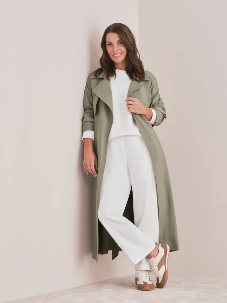 @coleen_rooney x @primark a collection made for busy schedules, never sacrificing style! 

Makeup by @misscassielomas 
Hair by @darcieharveyhair