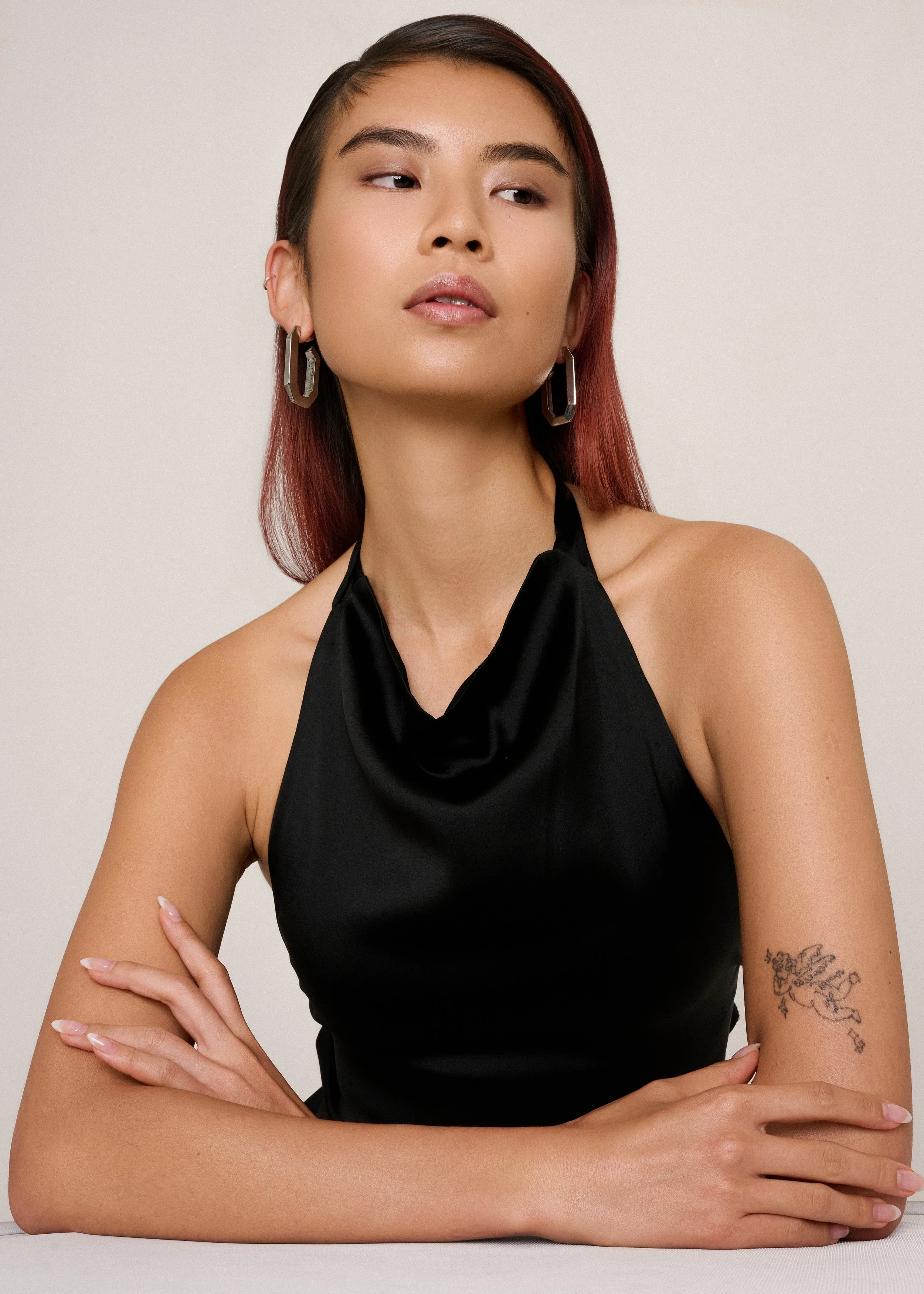 YIYI BEAUTY.jpg