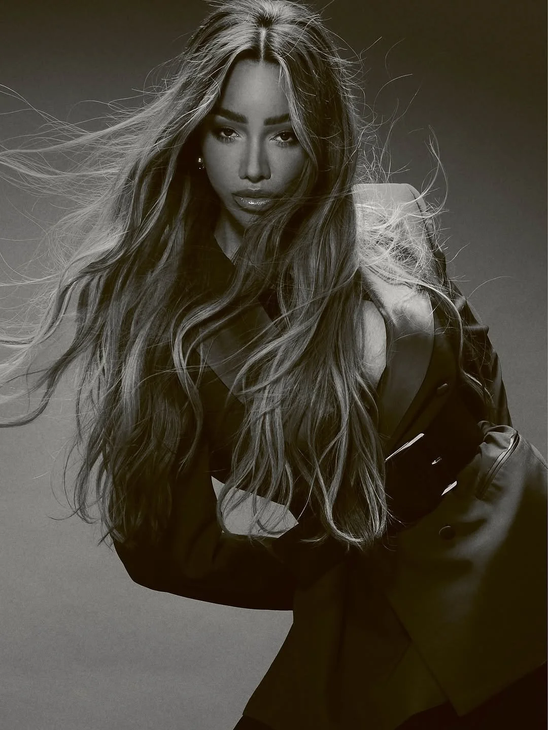 THEMBI-MUNROEBERGDORF-HUNGERMAGAZINE-EDITORIAL-MAKEUP-JULY2025.jpg.jpg