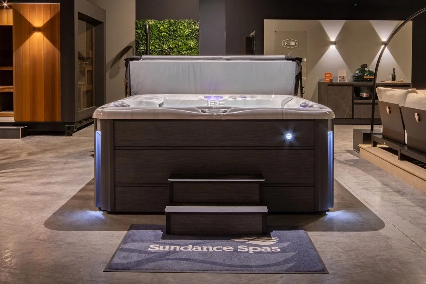 DLGC - Sundance spas - showroom-05.jpg