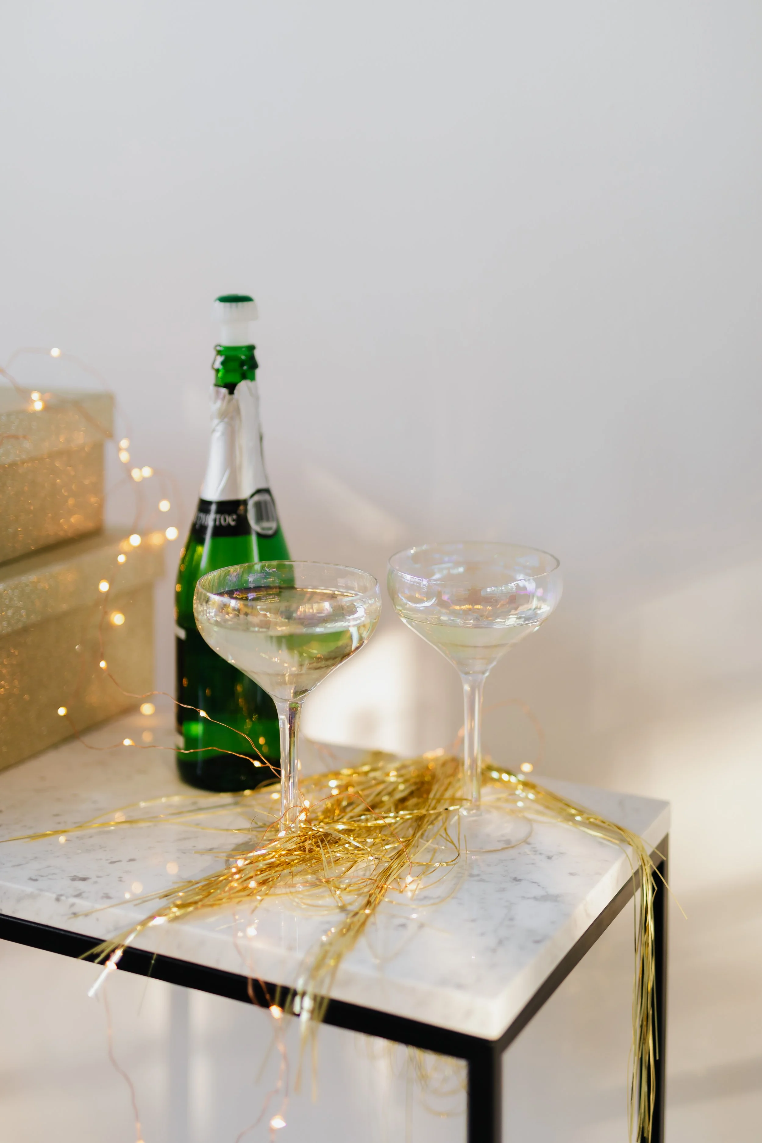 Deux coupes festives de vin mousseux