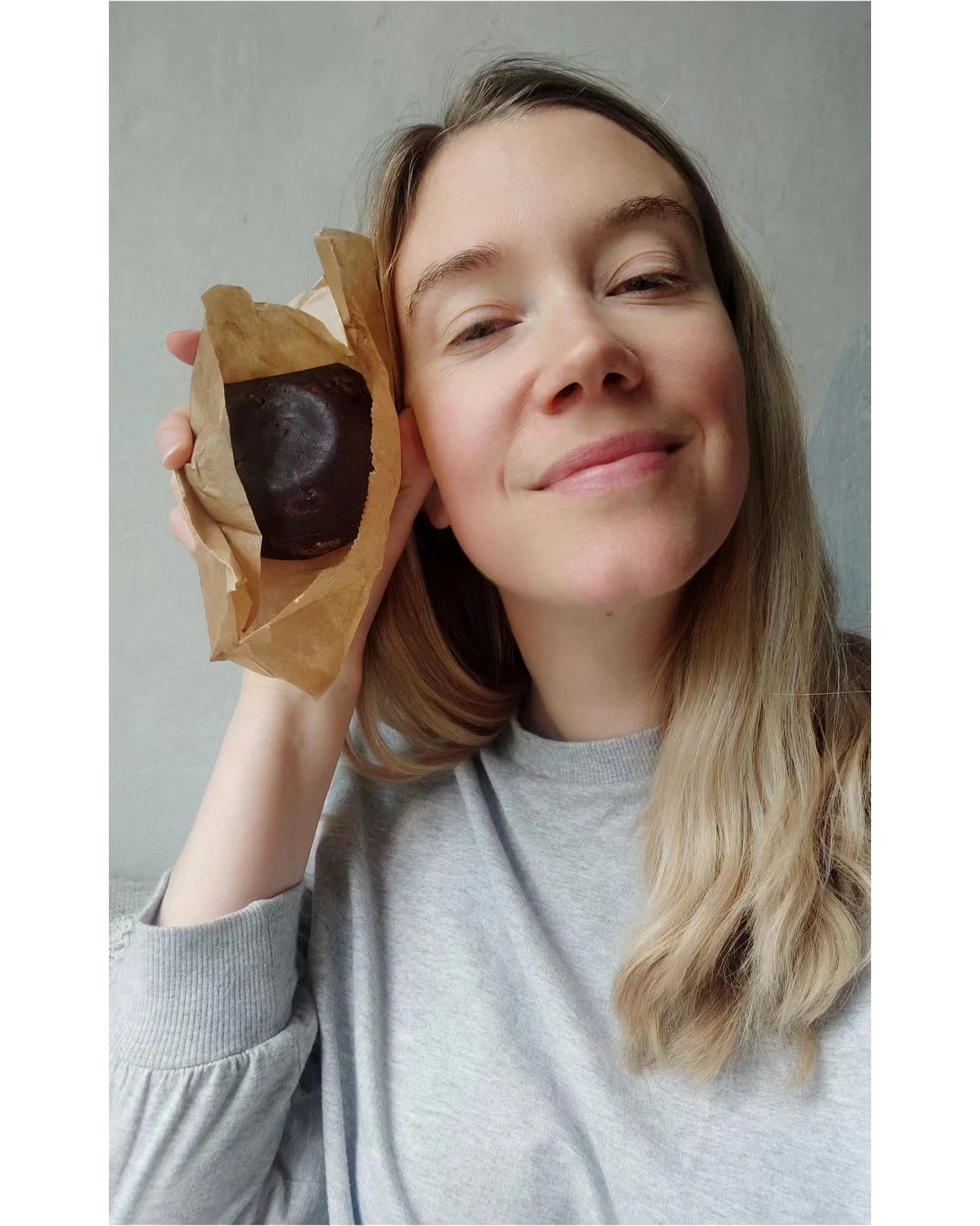 🙌🏼 F I V E  Y E A R S teaching Reiki Courses 🥰😭 
This is my tired face after teaching another amazing group of 8 people this weekend, on my five year anniversary month since I started teaching Level 1 courses.

Thank you to the beautiful student 