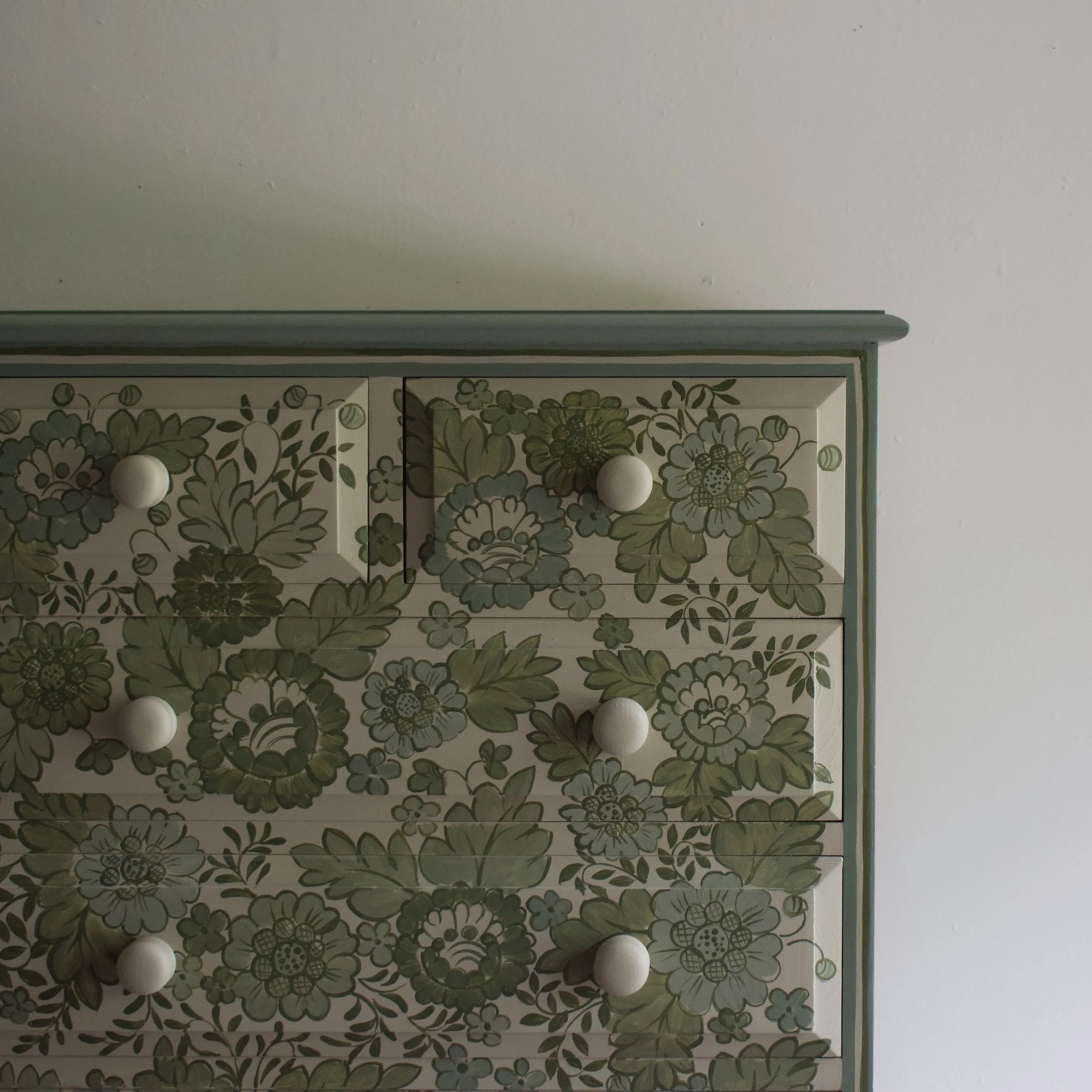 green delft pine chest of drawers