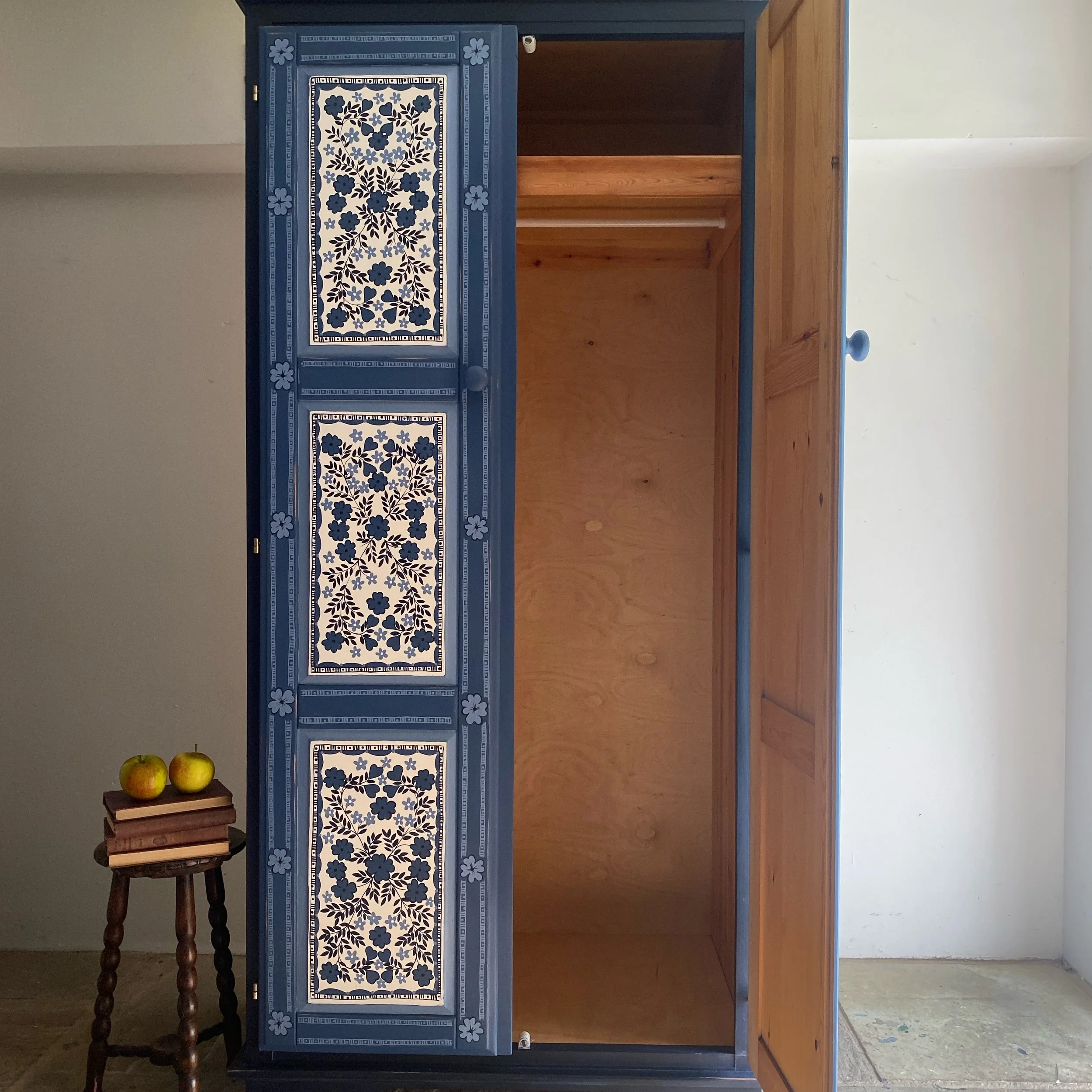 Blue folk pine wardrobe