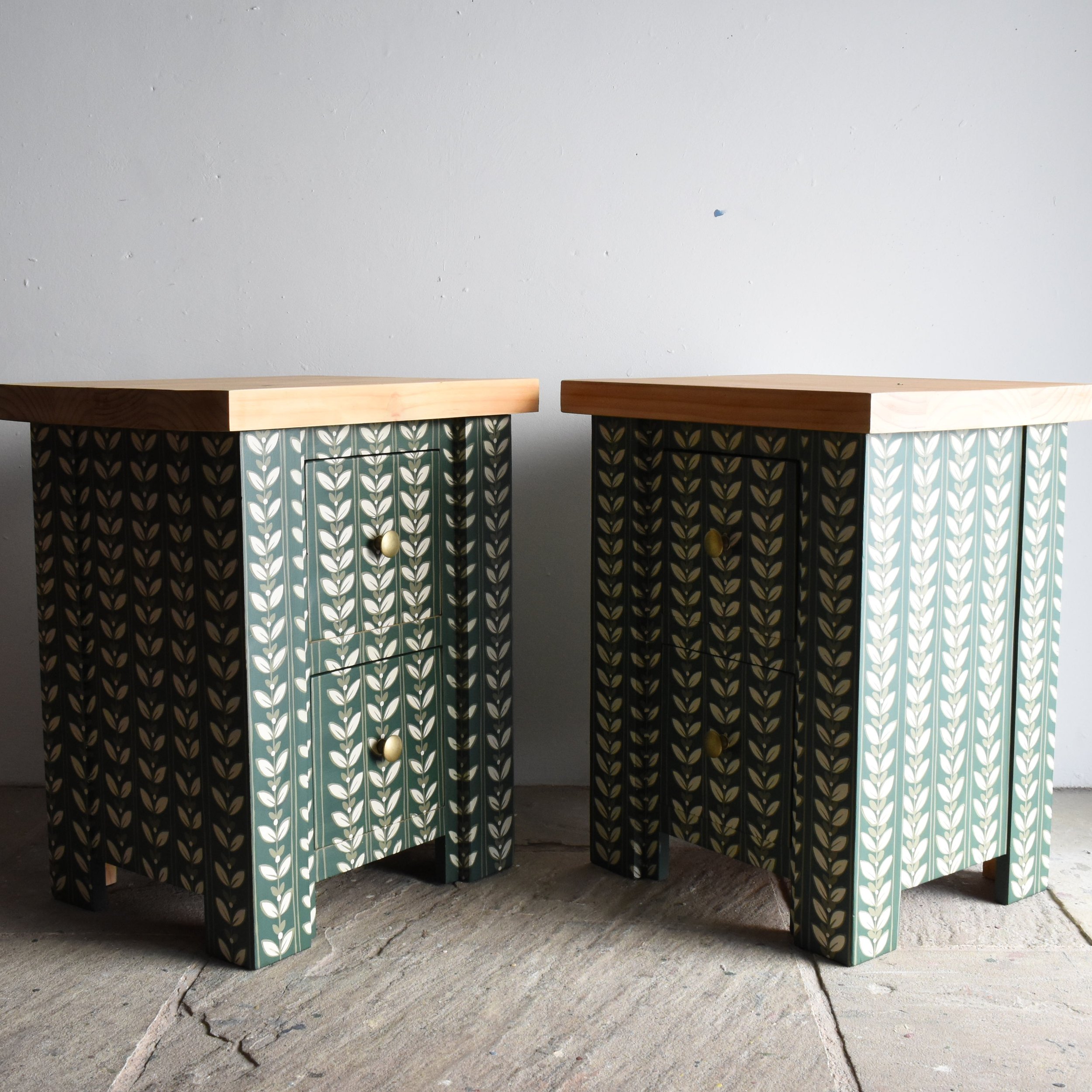 Green Decorative Vintage Folk Art Bedside Drawers