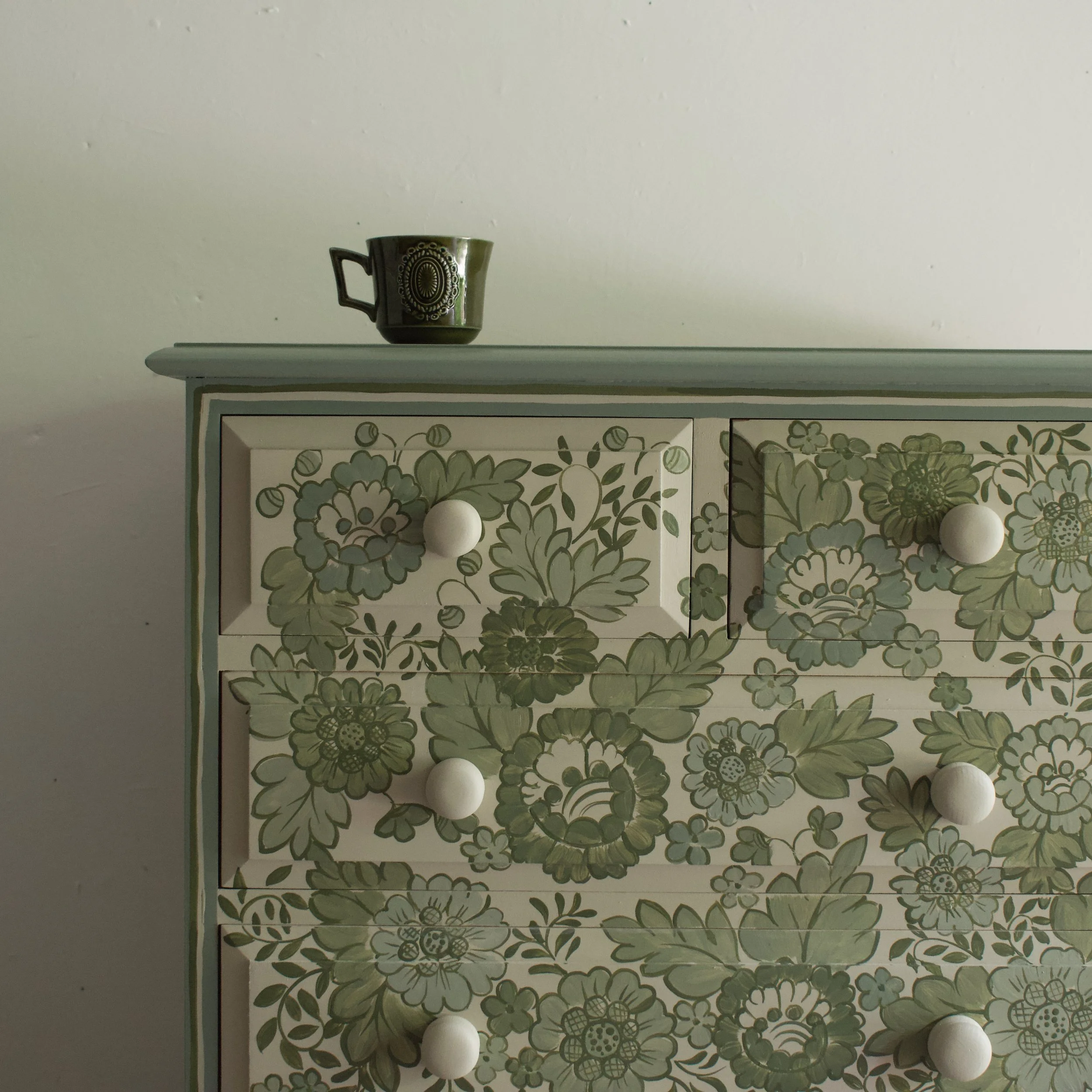 green delft pine chest of drawers