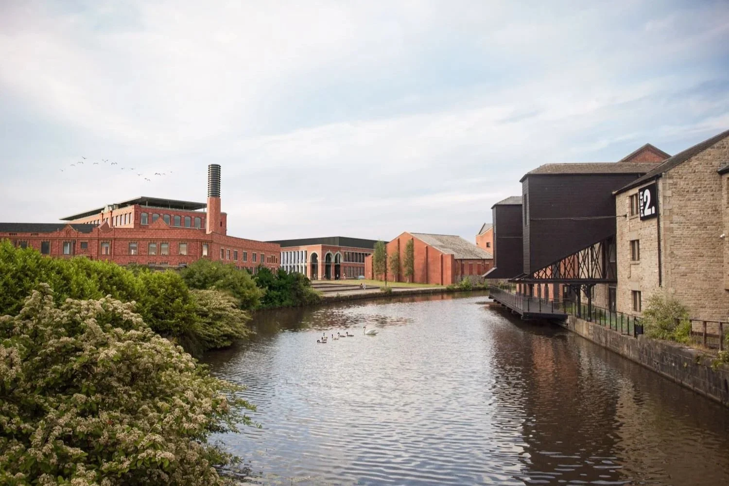 EXT_EHGTM1_HEATON+GROUP_THE+MILL_EXTERIOR_CANAL_VIEW_final2a.jpg