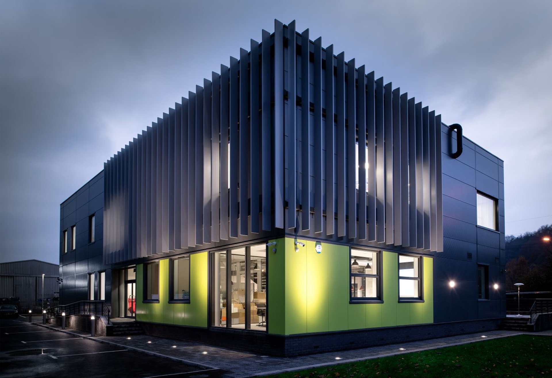 FRA_Gama_exterior_night02c_smNEW (web).jpg